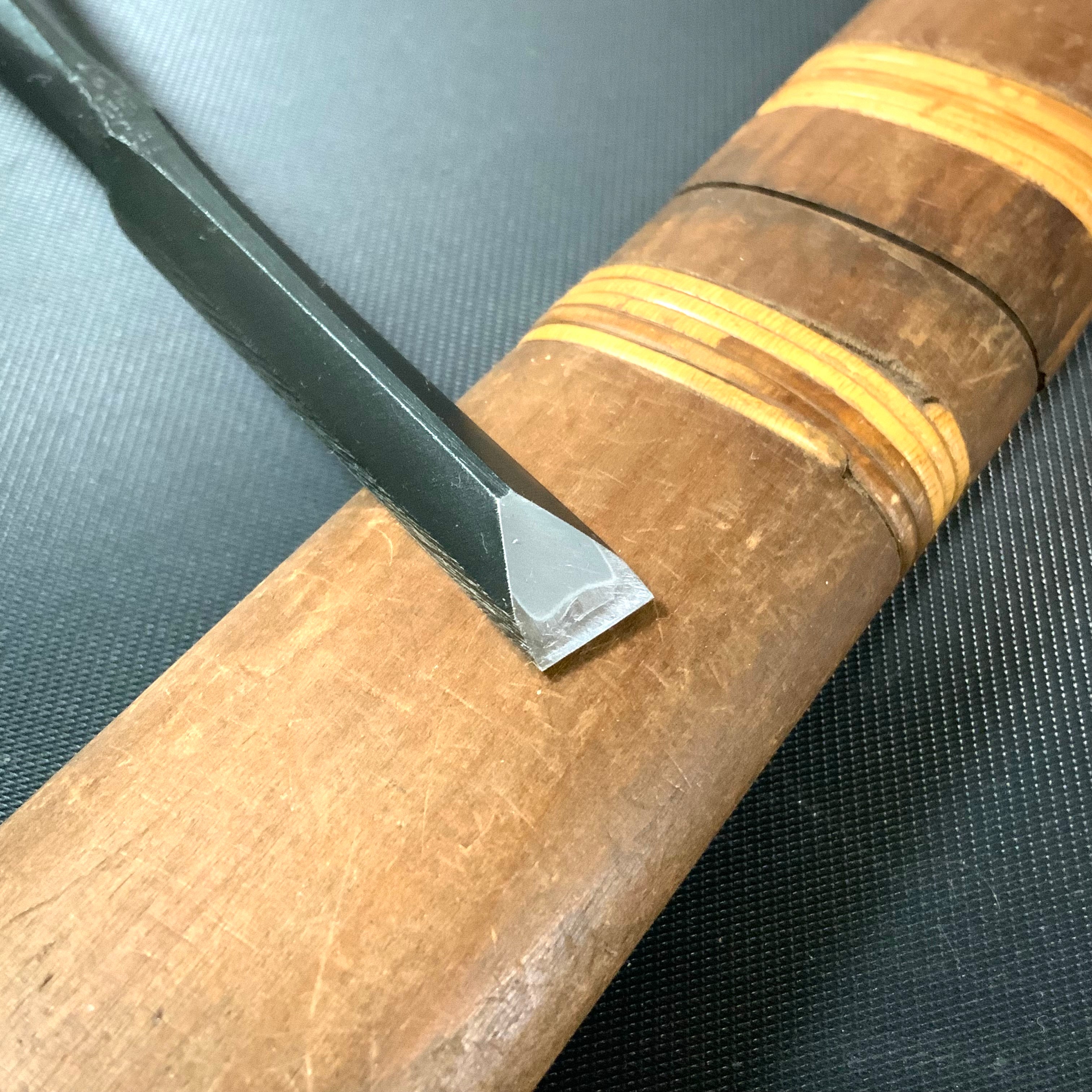 Tasai Bench chisels (Shinogi Oirenomi) with blue steel 田斎作 黒仕上 鎬追入鑿