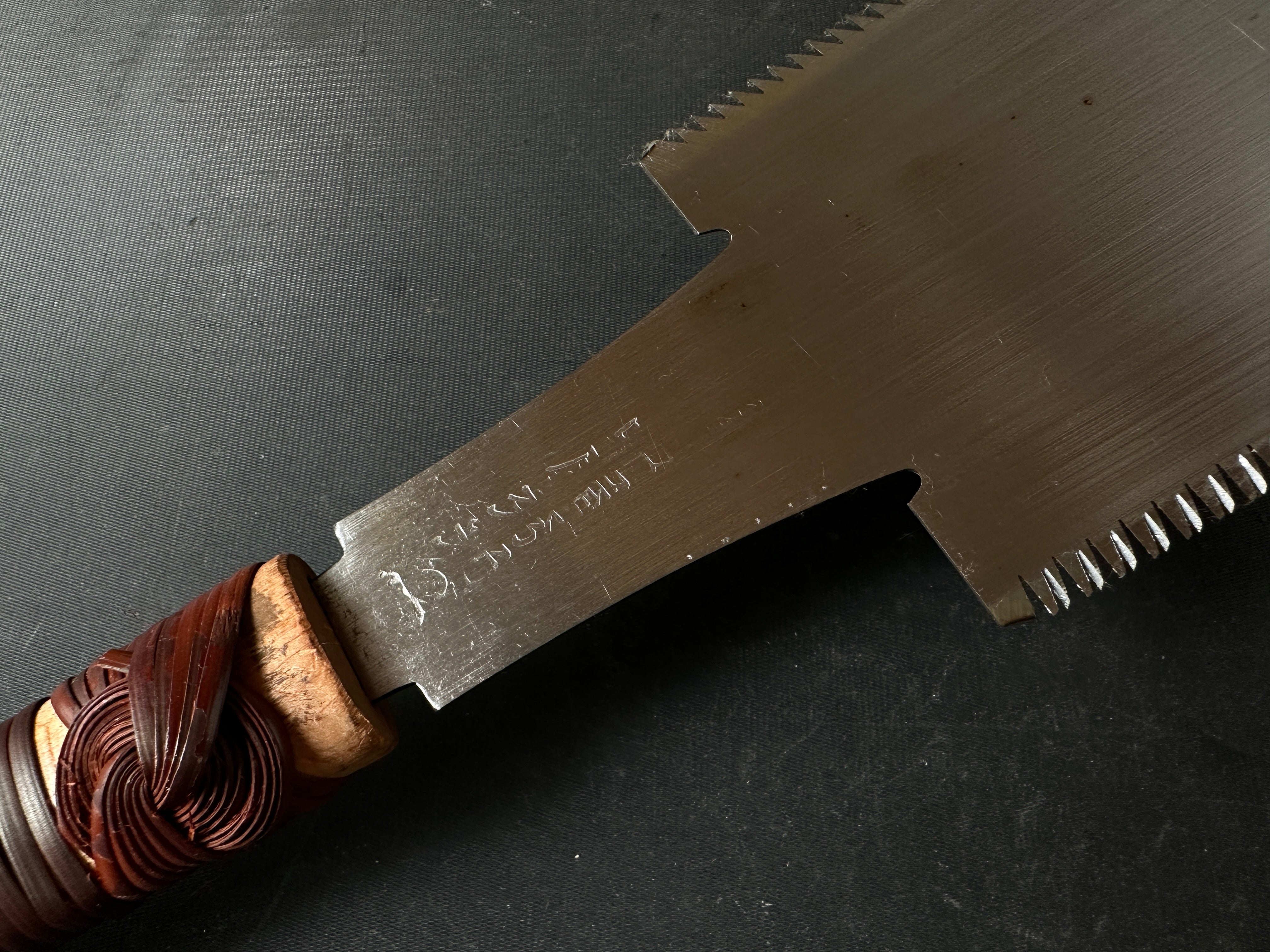 #R5 Ready to use! Old stock Double Edge (Ryoba) Saw with Eddy Type Handles set by Kurashige 直ぐ使い 倉重栄助氏目立 渦巻き柄 両刃鋸 300mm