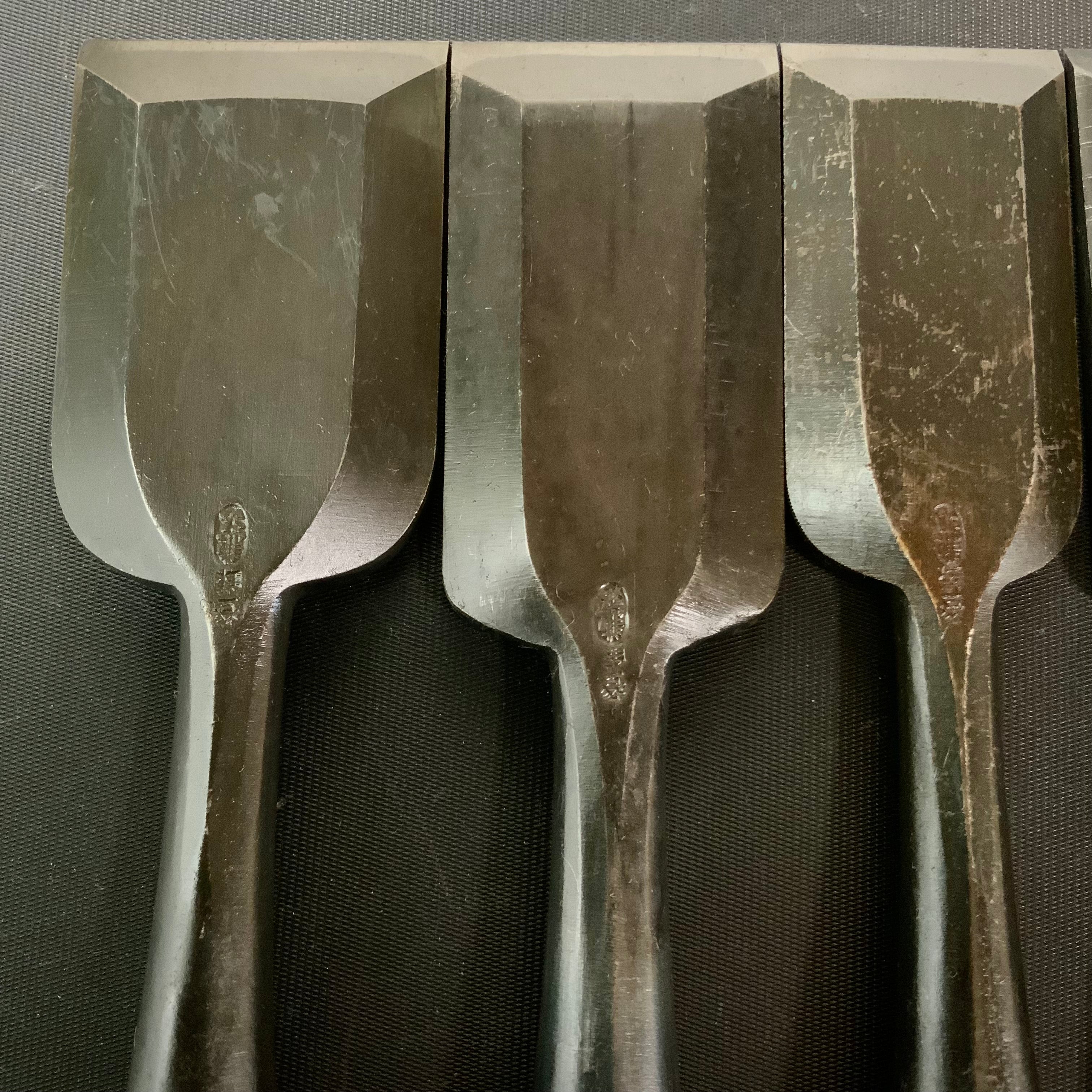 Old Stock Kanehiro Timber chisels 6piece set / 掘り出し物 兼弘 叩鑿 6本組