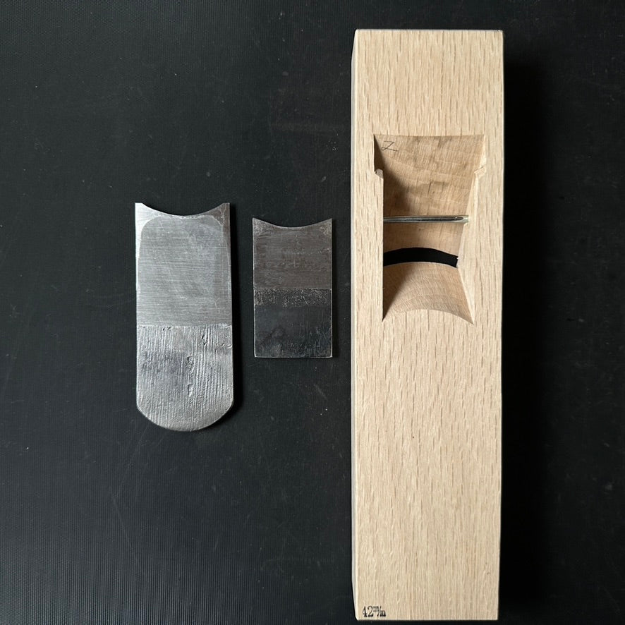 Yoshitaka Rounding Plane (Uchimaru Kanna) *****義隆 内丸鉋 42mm