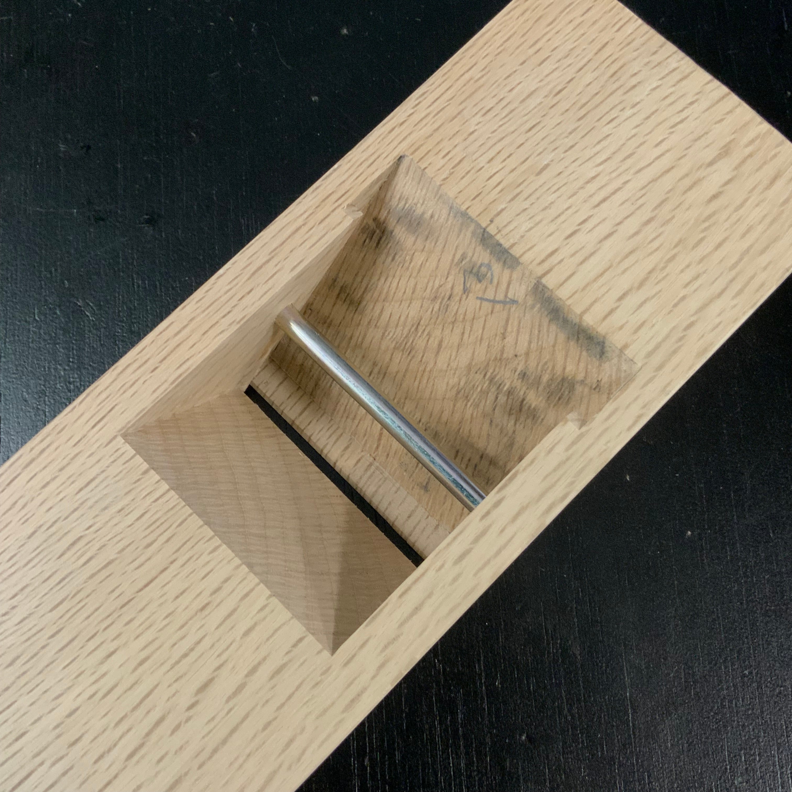 Old stock Suiheiya Smoothing Plane (問屋銘・水平屋) 仕上鉋 65mm