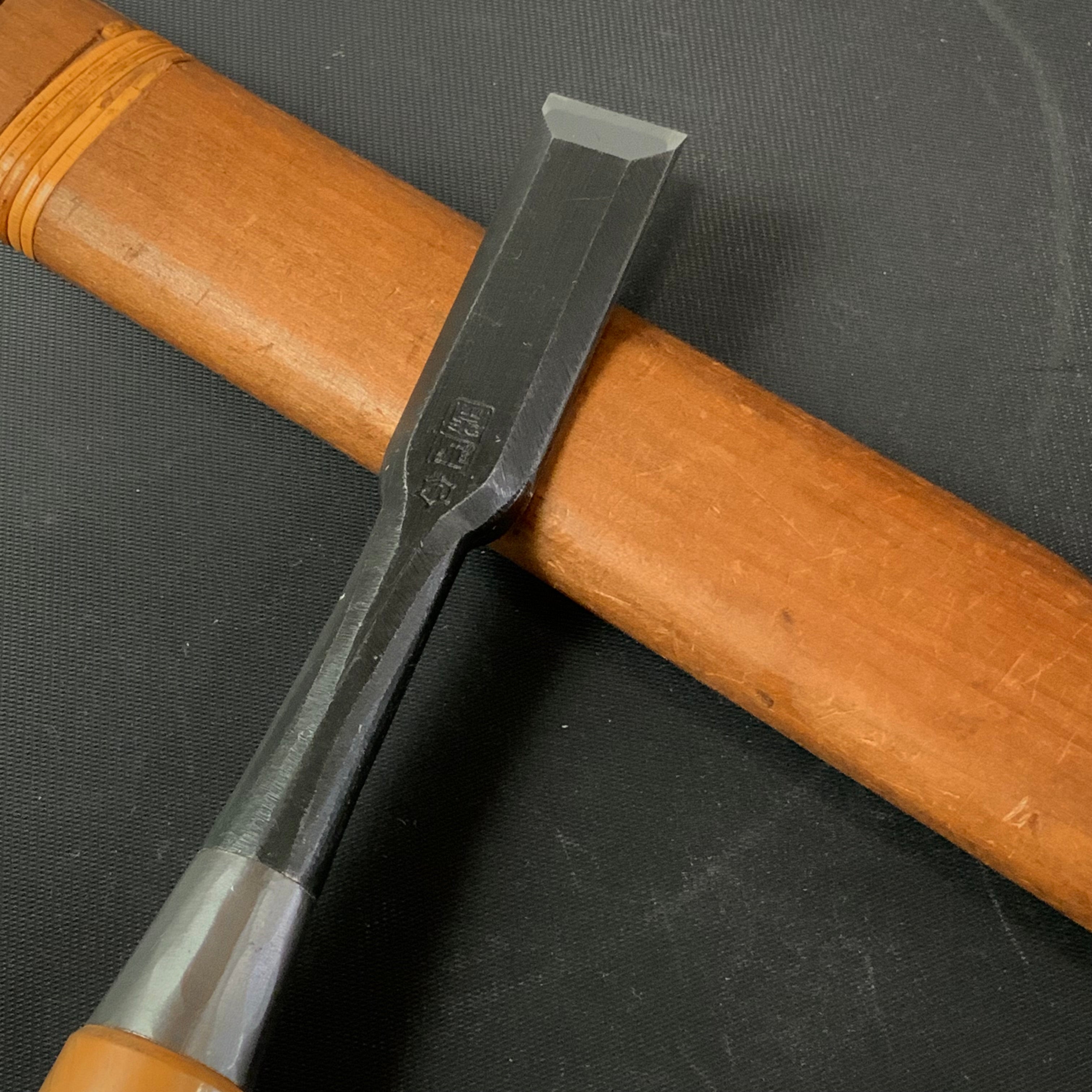 Tasai Fusetsu Bench chisels (Oirenomi) with blue steel Takugara 田斎風雪作 追入鑿 拓柄 18mm