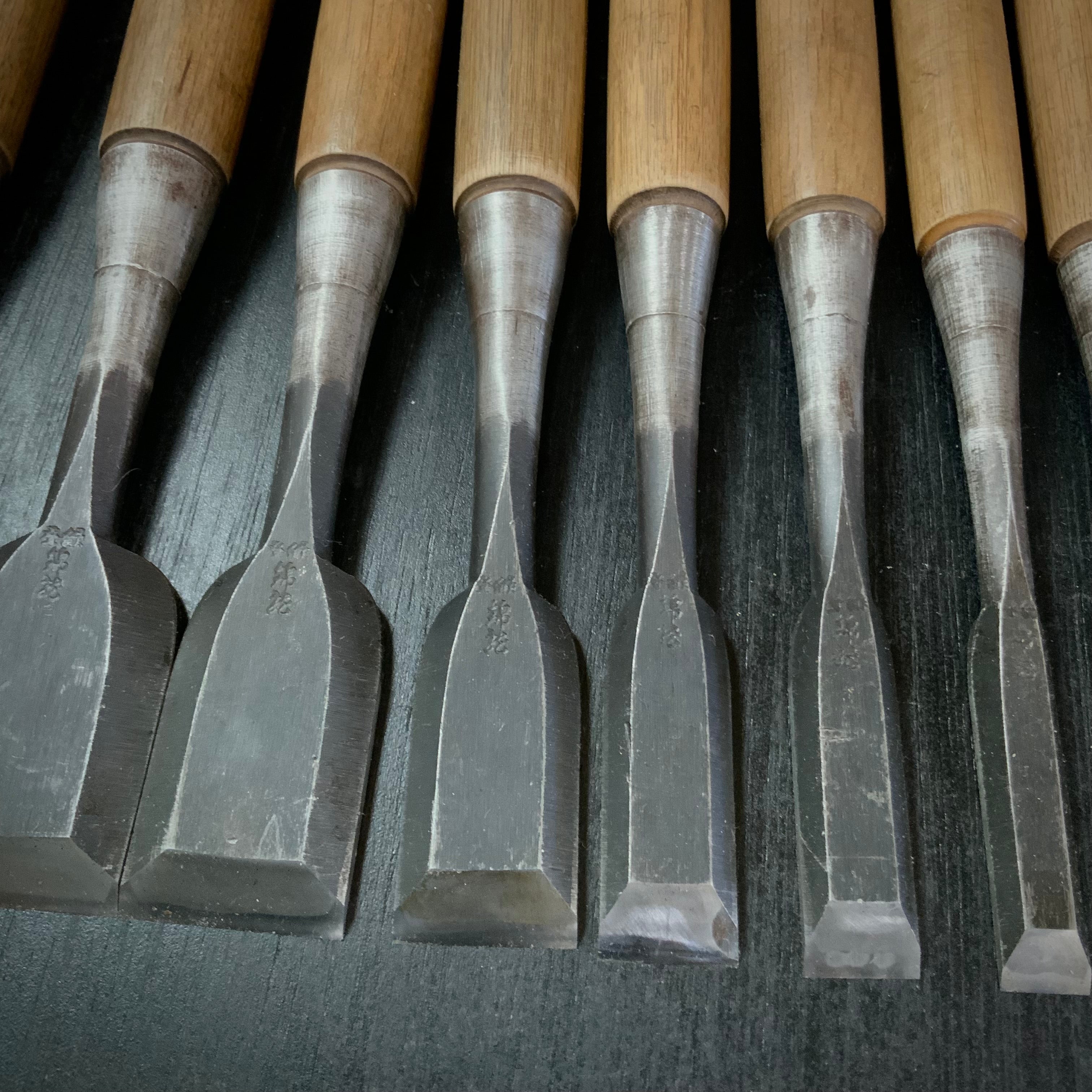 Used Nishiki Ryu Bench chisels set (Used by palace carpenters) 錦龍 追入組鑿 中古鑿(宮大工使用)