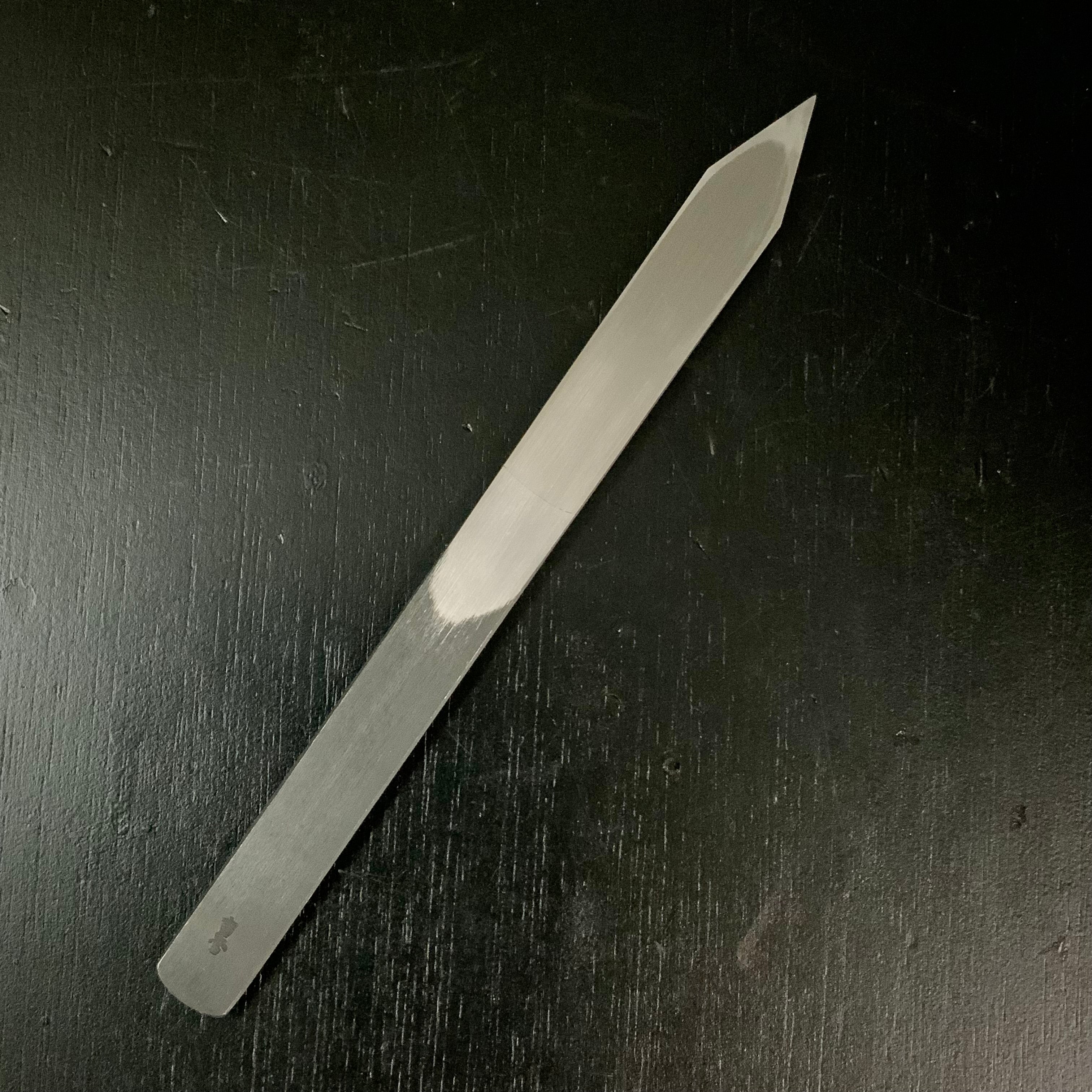 Yoshihide Sakamitsu Tsuchime Kensaki Knives with White (Steel acute angle) 吉秀 三代坂光作 剣先小刀 槌目仕上 鋭角