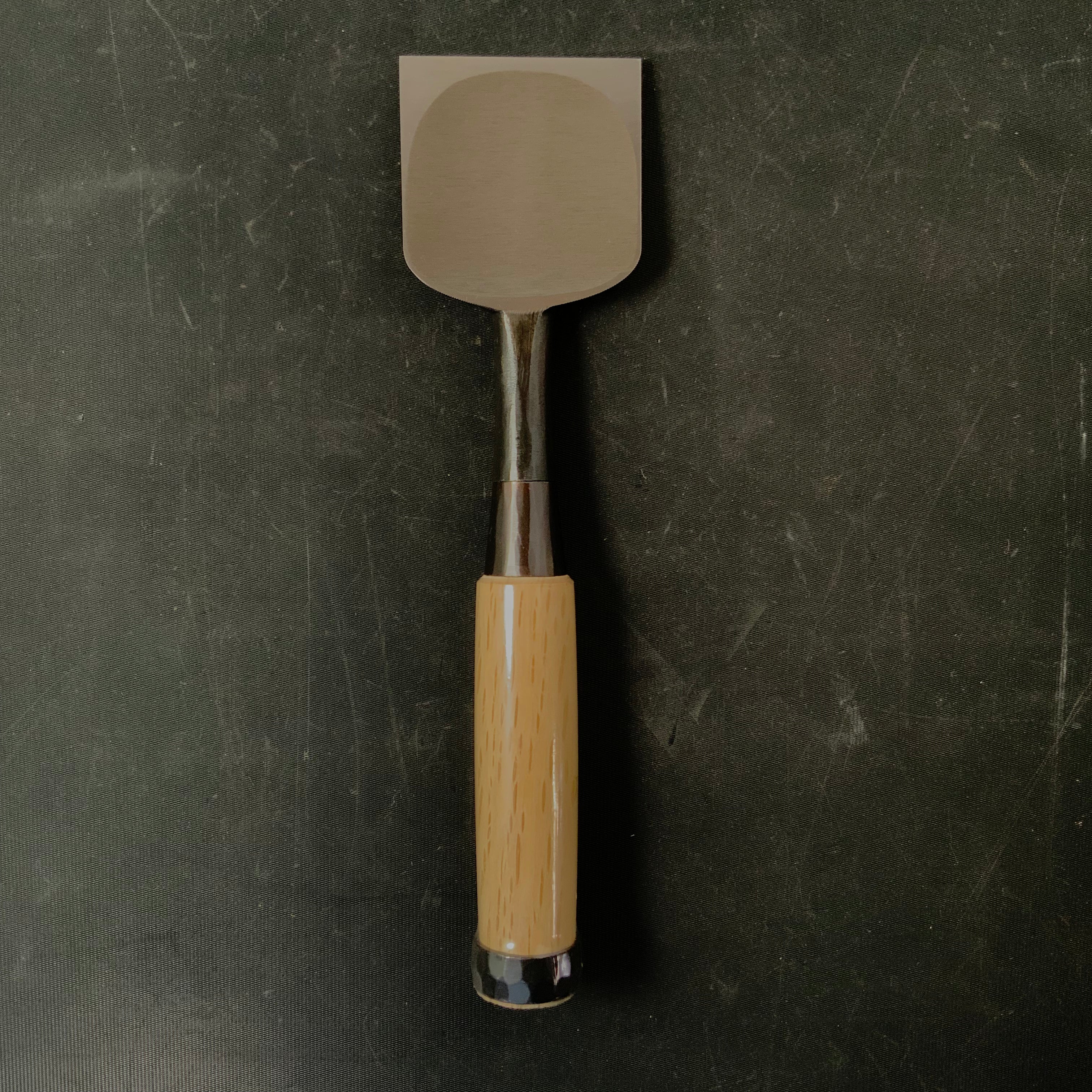 Tasai Bench chisels (Oirenomi) with blue steel 田斎作 黒仕上 追入鑿 60mm