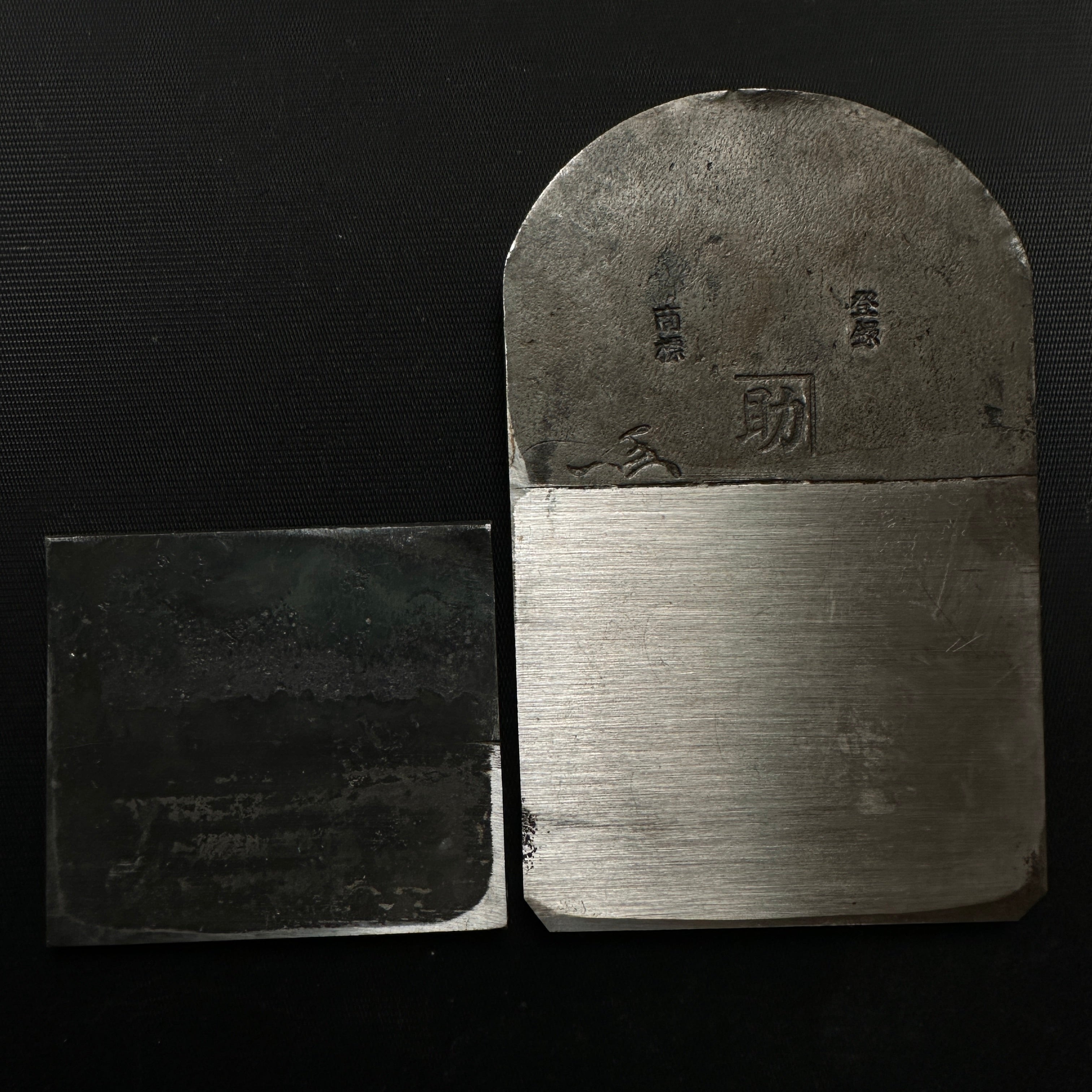 Old stock Kanesuke Smoothing Plane (Kanna) by Tsutsumitomoichi koyoshiya Body 掘出し物 堤朋一作 カネ助 仕上げ鉋 70mm