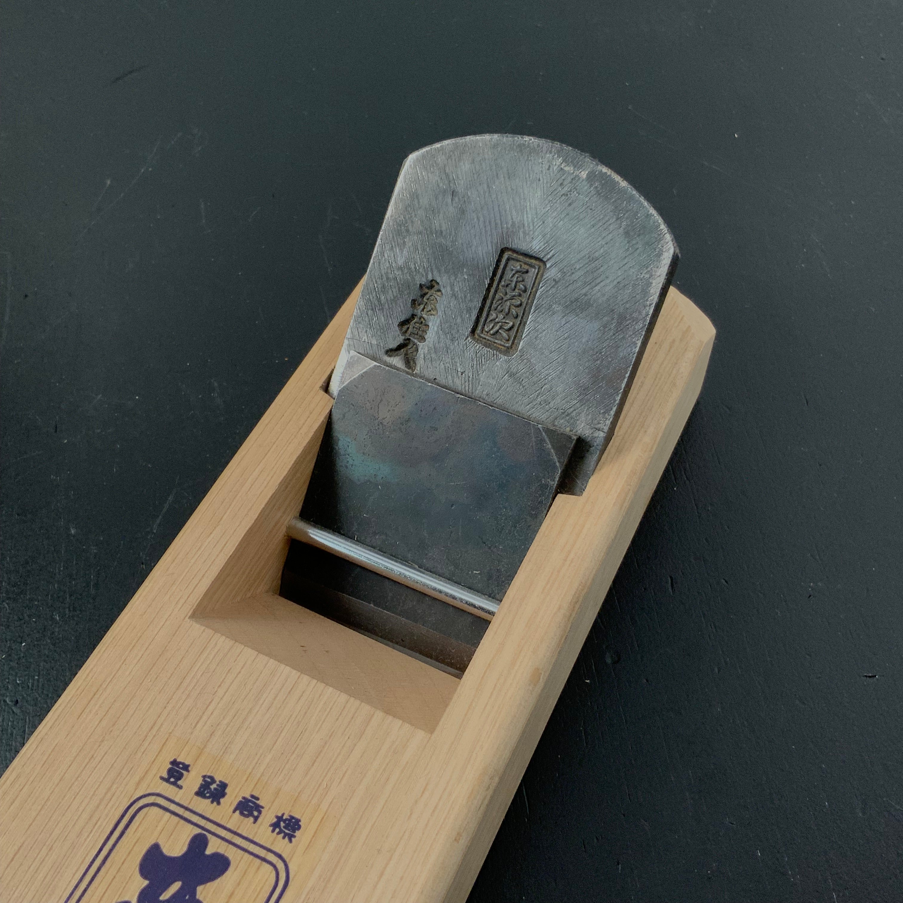 Old stock Azuma-Genji Smoothing Plane (Kanna) with White Oak dai 掘出し物 東源次 鉋 白樫台 60mm