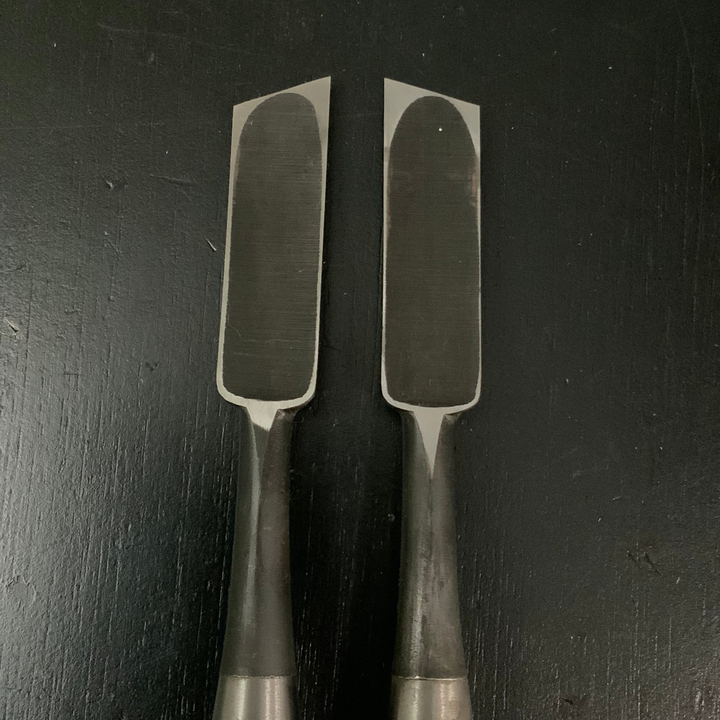 Old stock Hiroshige Middle Timber Oblique chisels Set 21mm 廣重 イスカ追入鑿 2本セット 21mm