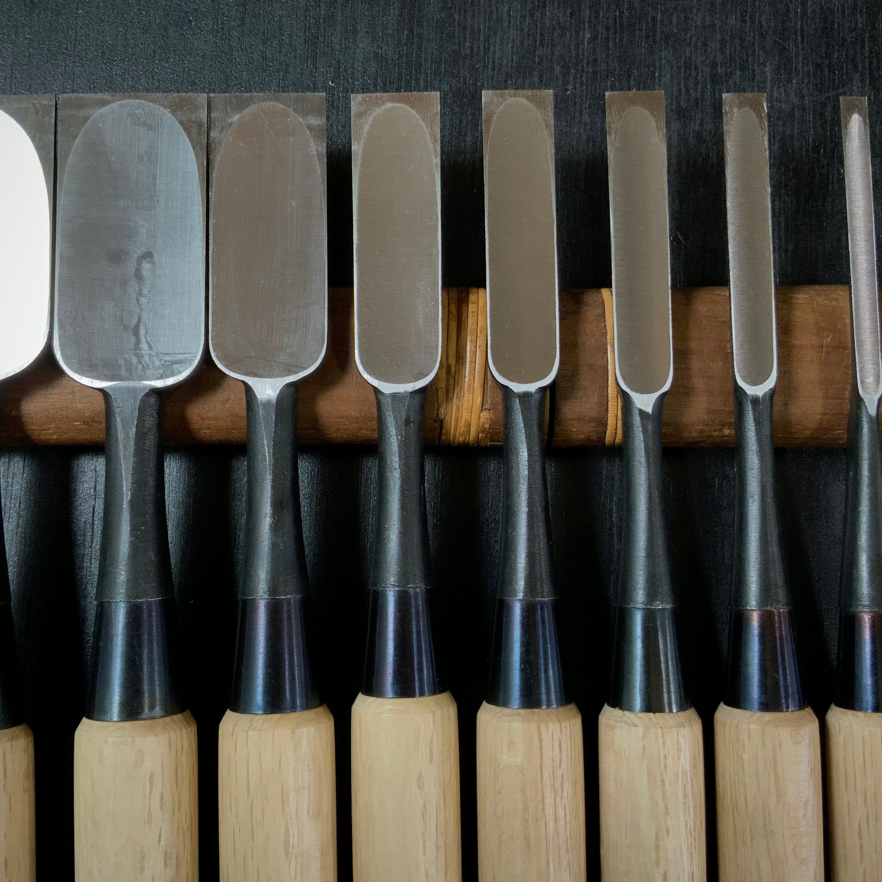 Ouchi Dovetail chisels set by Ouchi 4th generation 四代目大内俊明作 宗家大内 鎬追入組鑿 シノギ