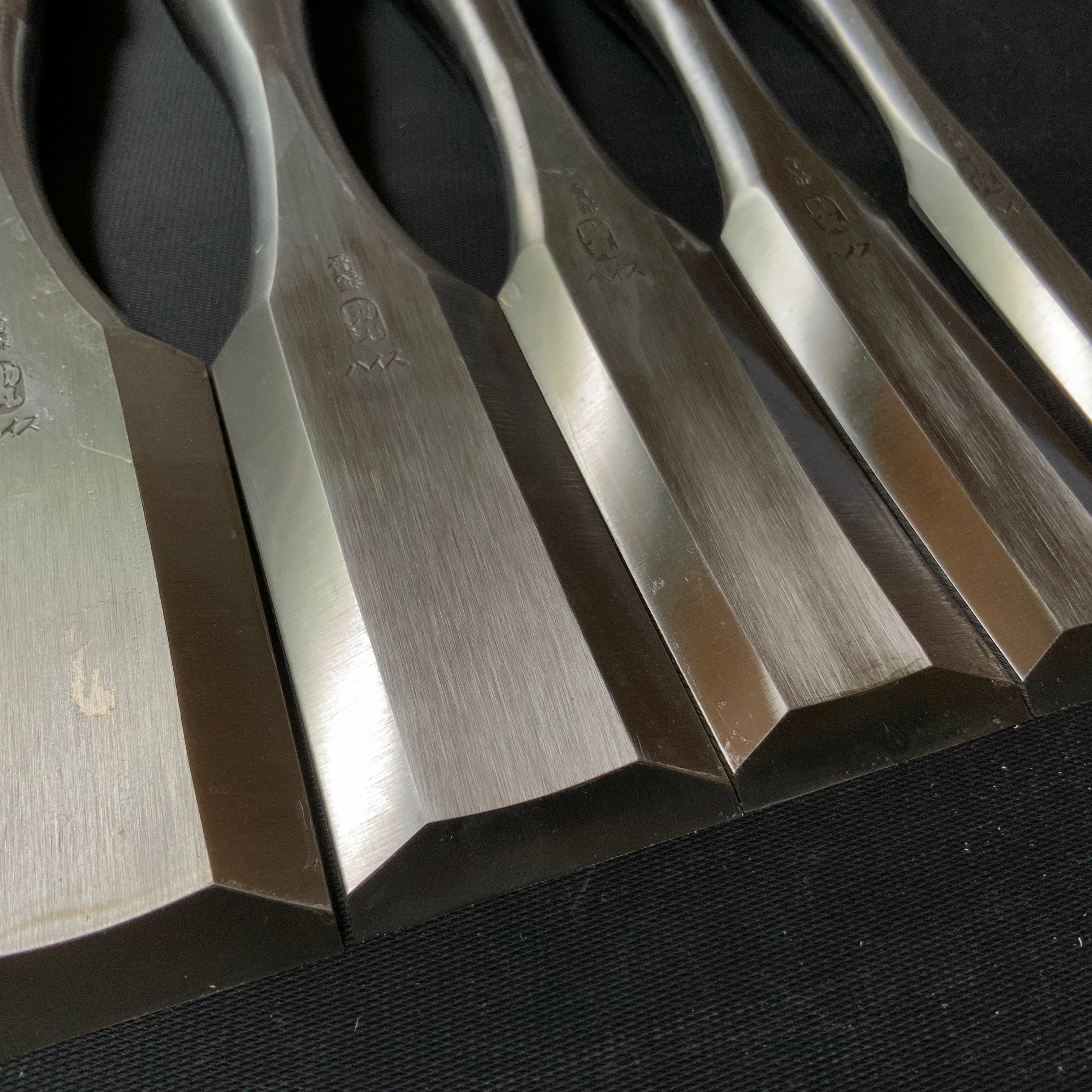 Old stock #7 Mixed set High-Speed Steel Timber chisels 掘出し物 バラ鑿合わせ ハイス叩鑿 6本組 Tatakinomi