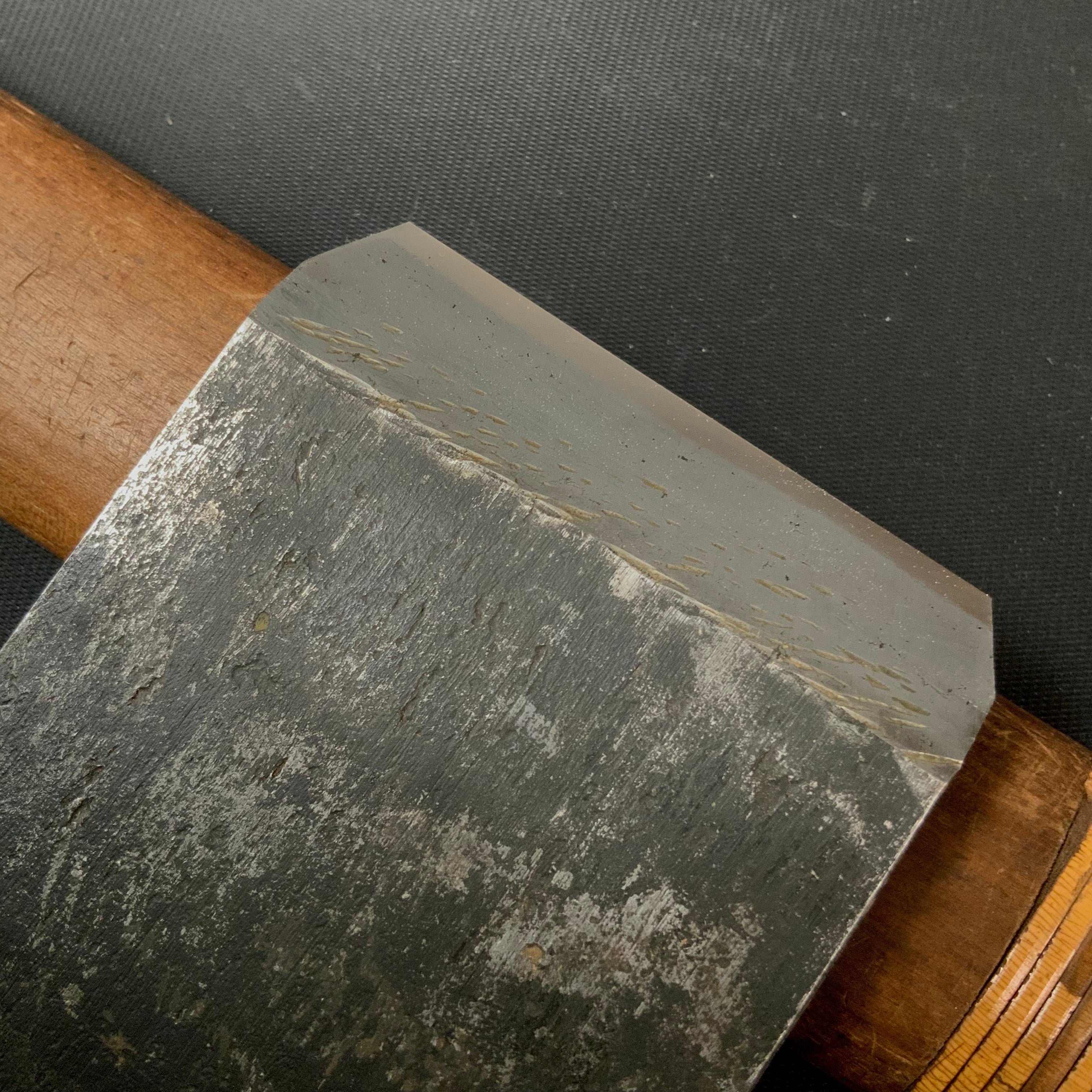 Ready to use!! Honmei Mitsukuni Smoothing Plane (Kanna) 初心者におすすめ 直ぐ使い 本銘光圀 石橋藤七作 仕上げ鉋 65mm