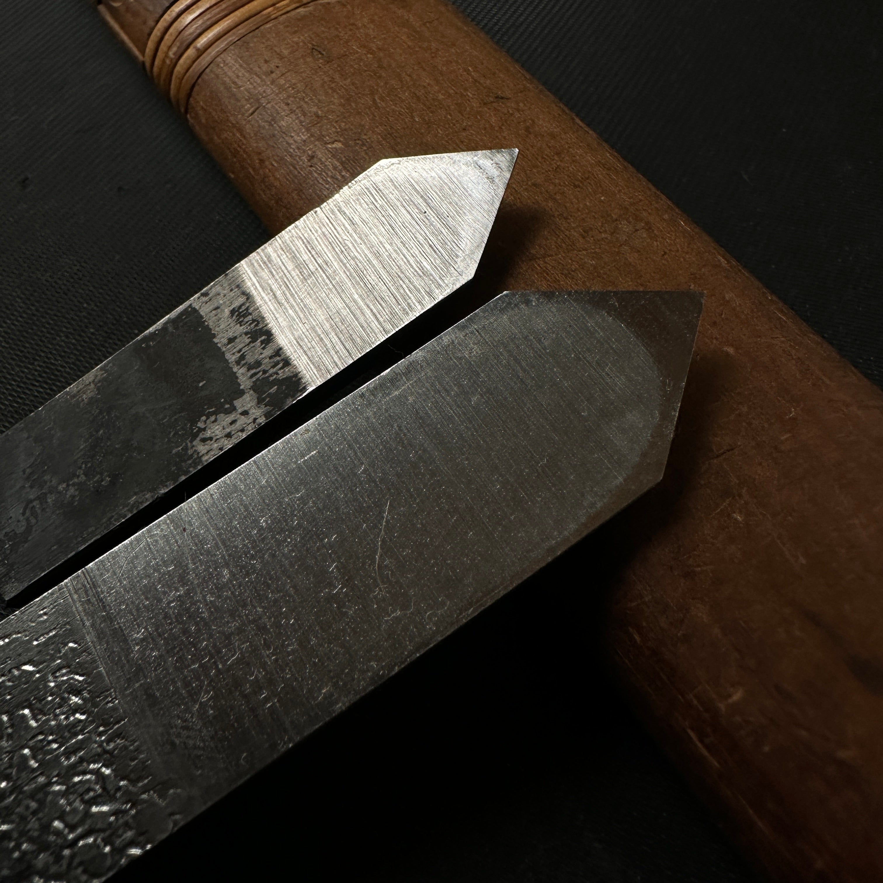 Kuniaki v-groove plane by Nakano Takeo 18mm _____中野武夫作 国明 剣鉋  18mm