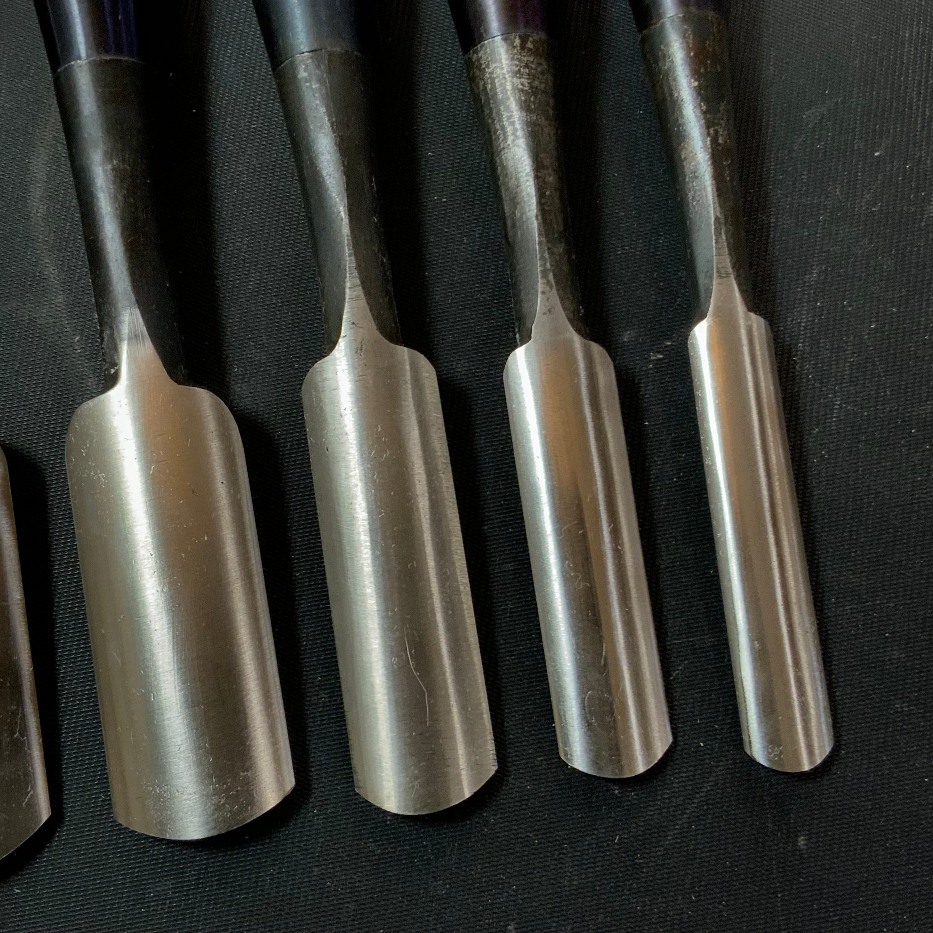 #16 Old stock Soto maru bench chisels set with white steel 掘出し物 外丸追入組鑿 5本組 Sotomarunomi
