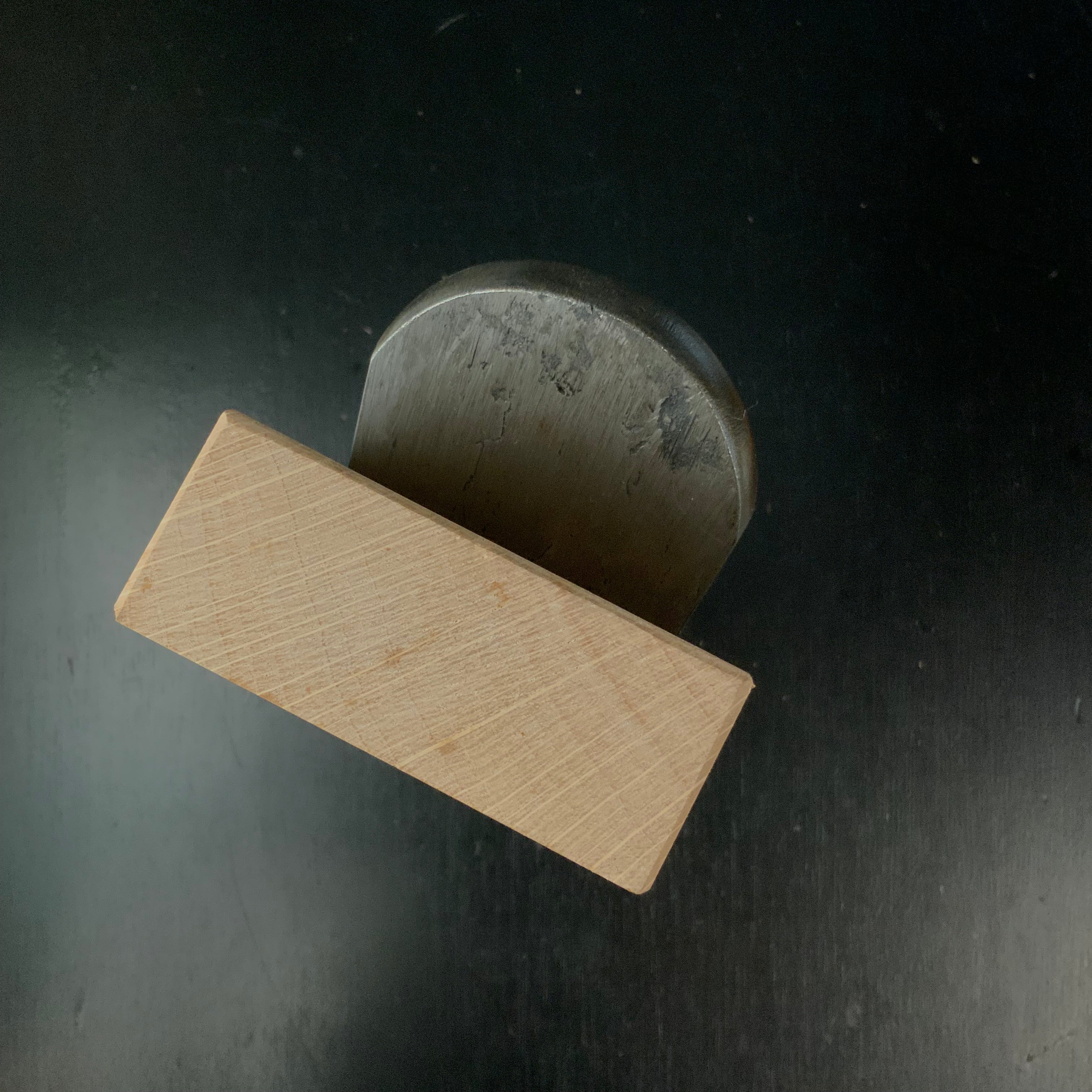 Old stock Sekimagoroku Smoothing Plane(Kanna) by Sekikawa Seikichi 掘出し物 関孫六 関川誠吉作 仕上げ鉋 水平屋引取品 70mm