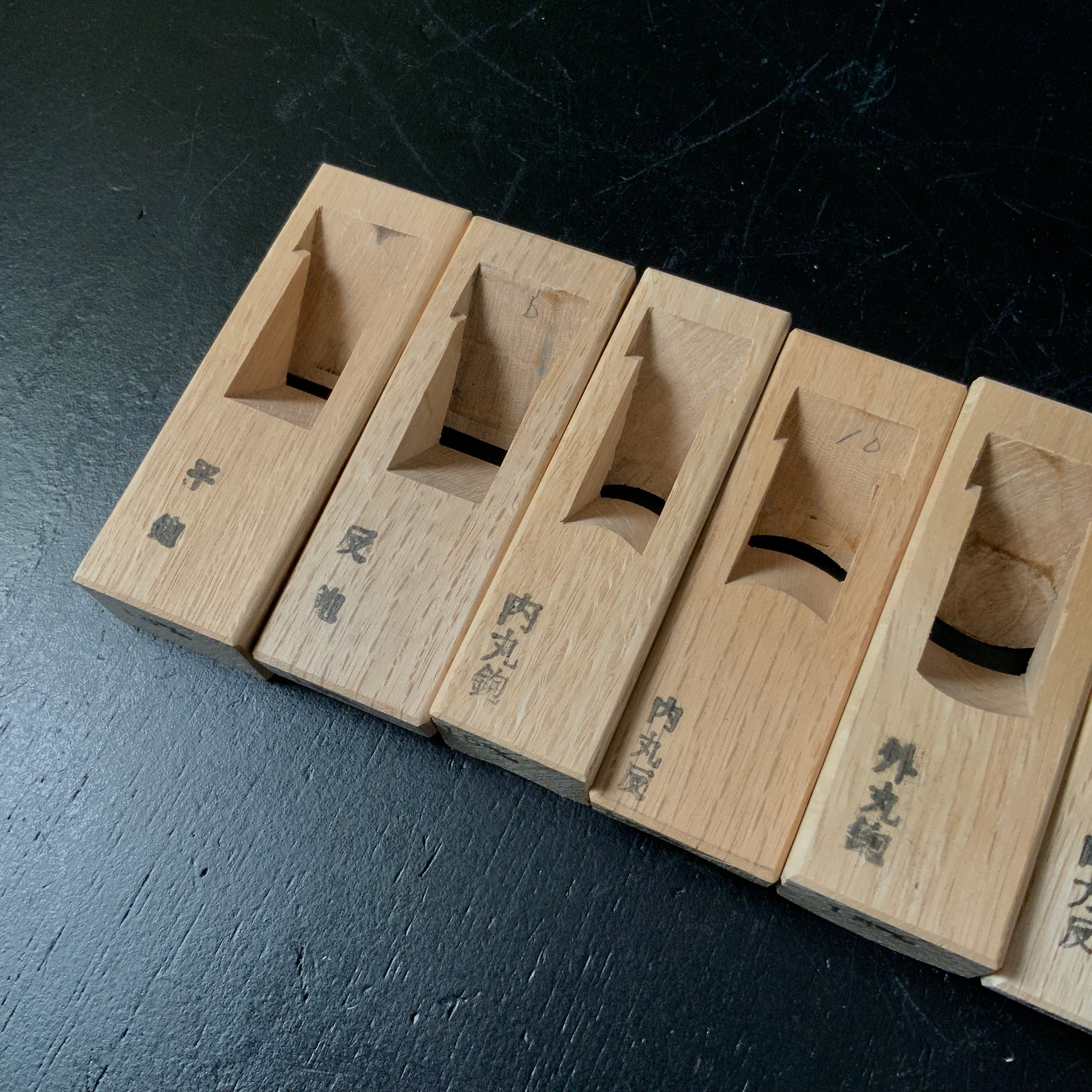 Old stock Kouetsu Mini Plane set (x8 planes) with White steel 掘出し物 広悦 細工組鉋 18mm (八本組)