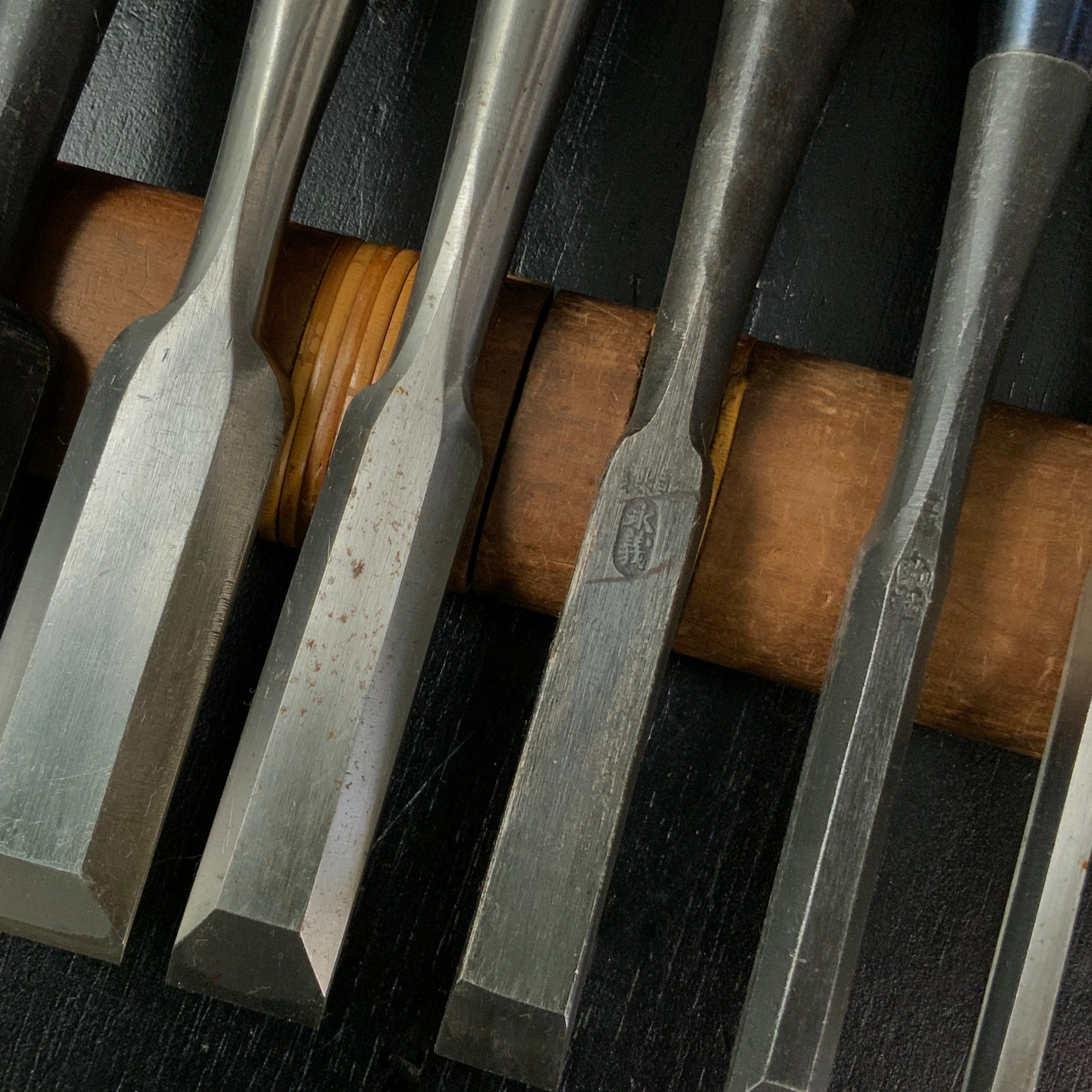 #M185 Mixed set Bench chisels set for beginner by unknown smith バラ鑿合わせ 初心者におすすめ 追入組鑿作者不明