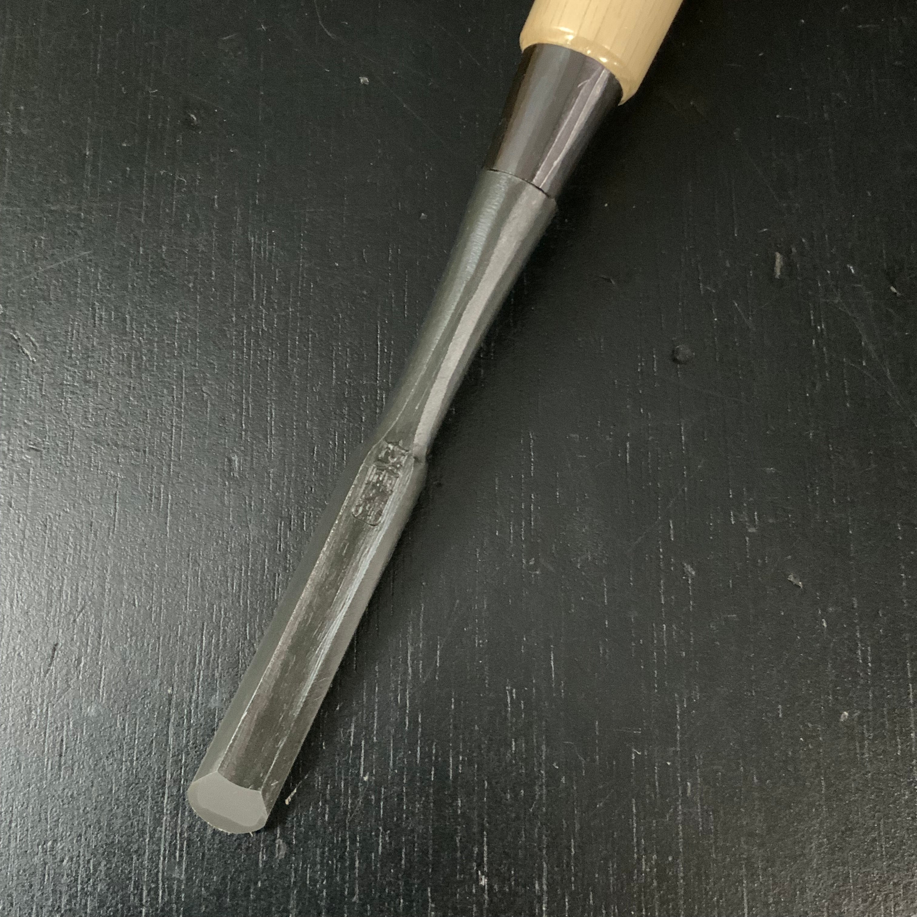 Tasai Sotomaru Bench chisel with Japanese white oak 田斎作 追入外丸鑿 芯付白樫柄 12mm Sotomaru