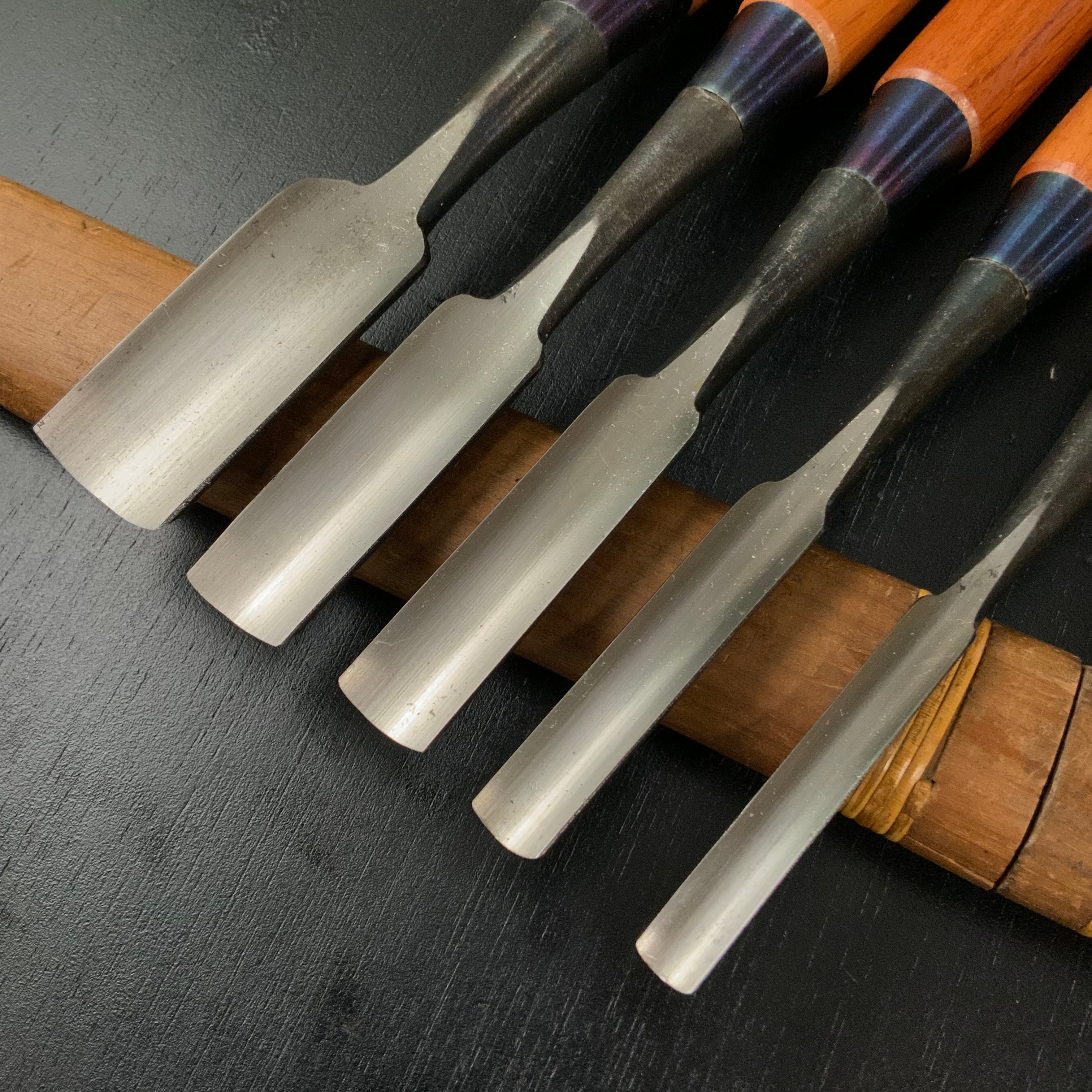 Unknown uchi maru chisels set with White steel 作者不明 内丸組鑿 5本組 uchimarunomi