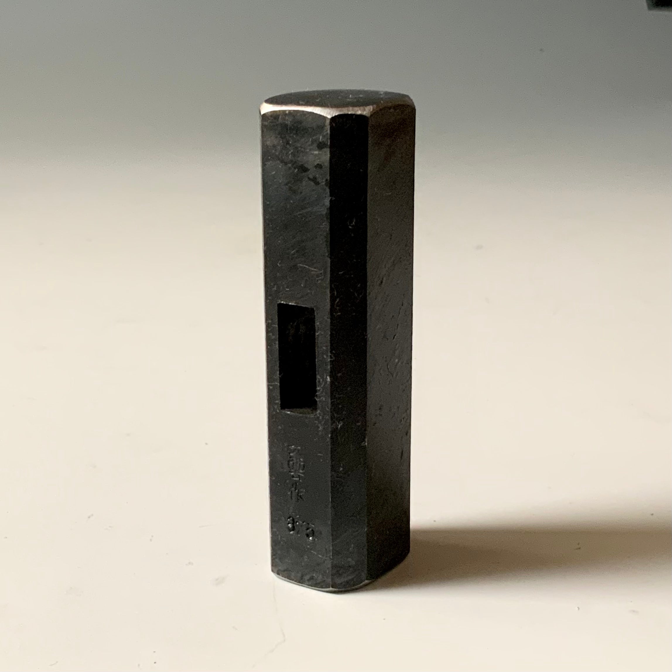 Tenun Octagon Hammers with Hand-filed Blacksmith Finish 天雲作 八角玄翁 ヤスリ黒仕上