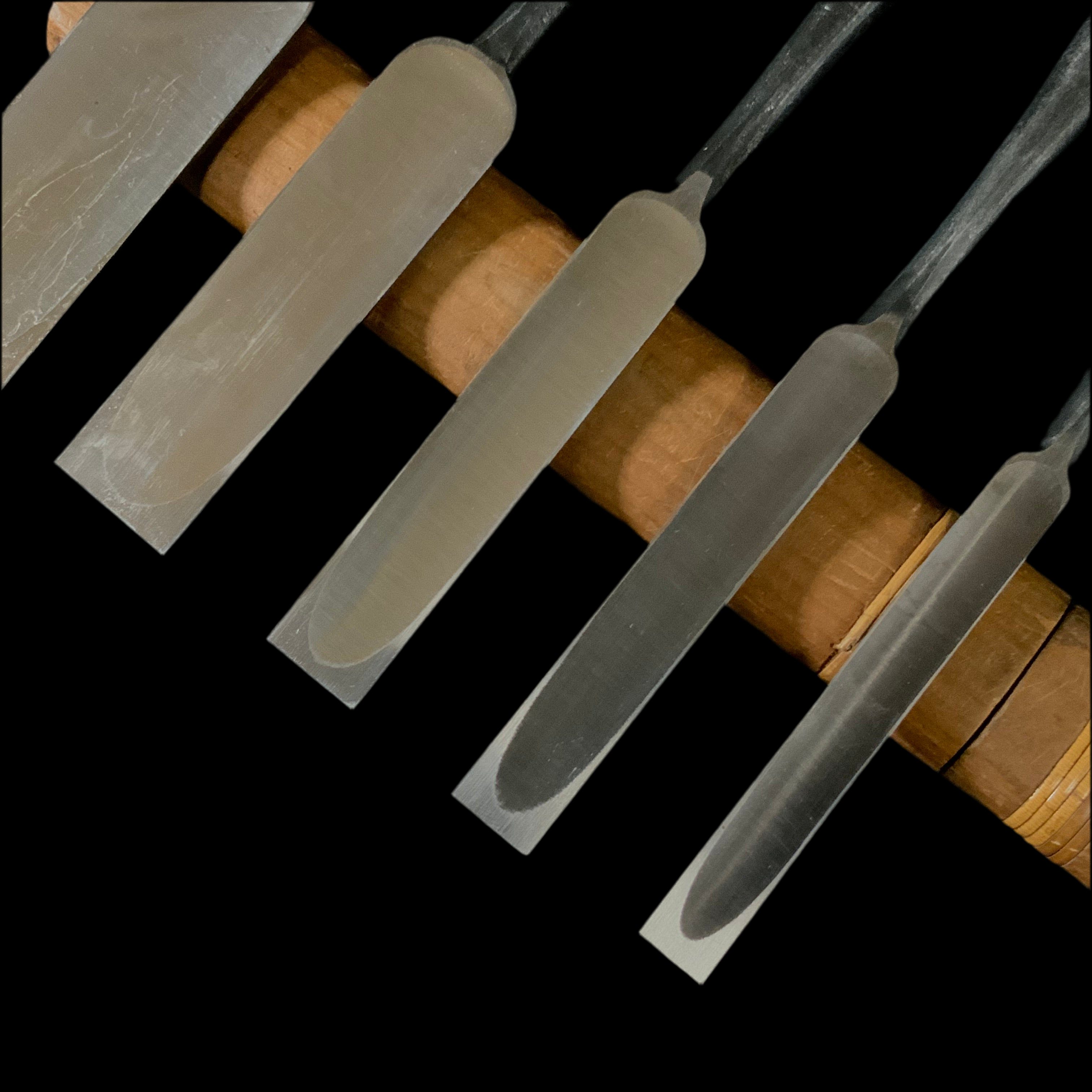 宗家大内 面取薄鑿 5本組 Ouchi Paring chisels Set (Usunomi) with white steel