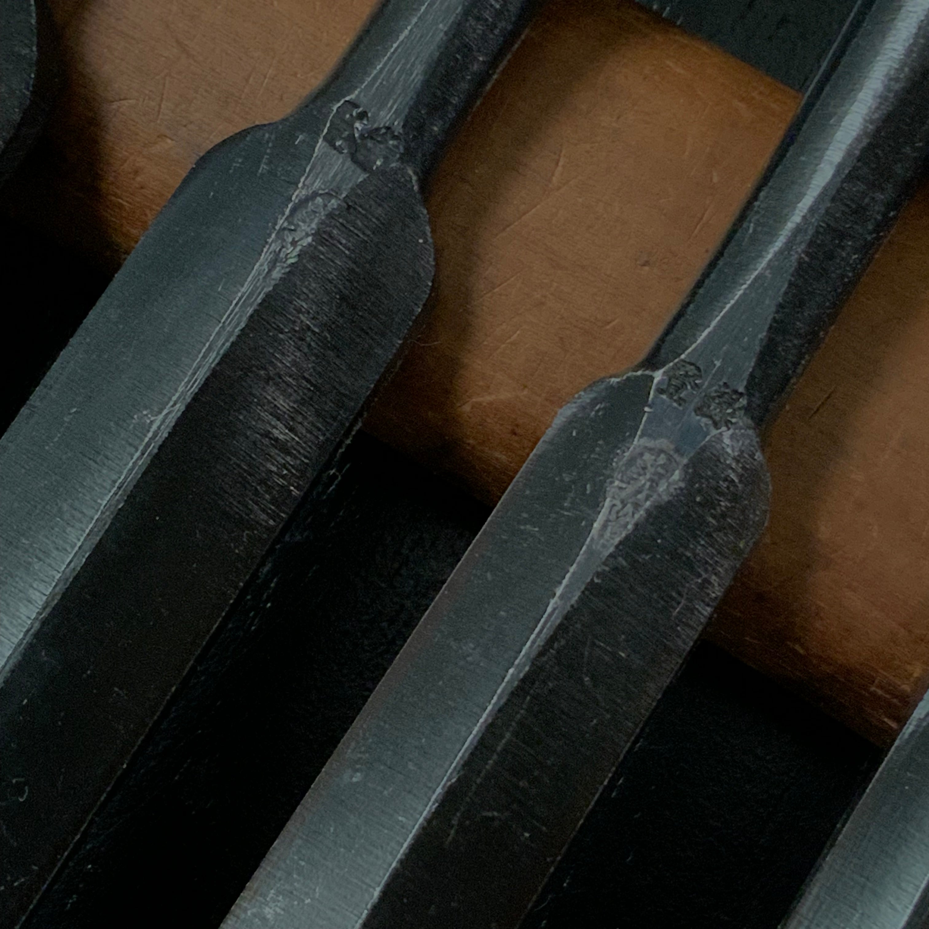 Yoshitaka Dovetail Bench chisels 6pc set / 義隆 追入鎬組鑿 6本組 Oirenomi