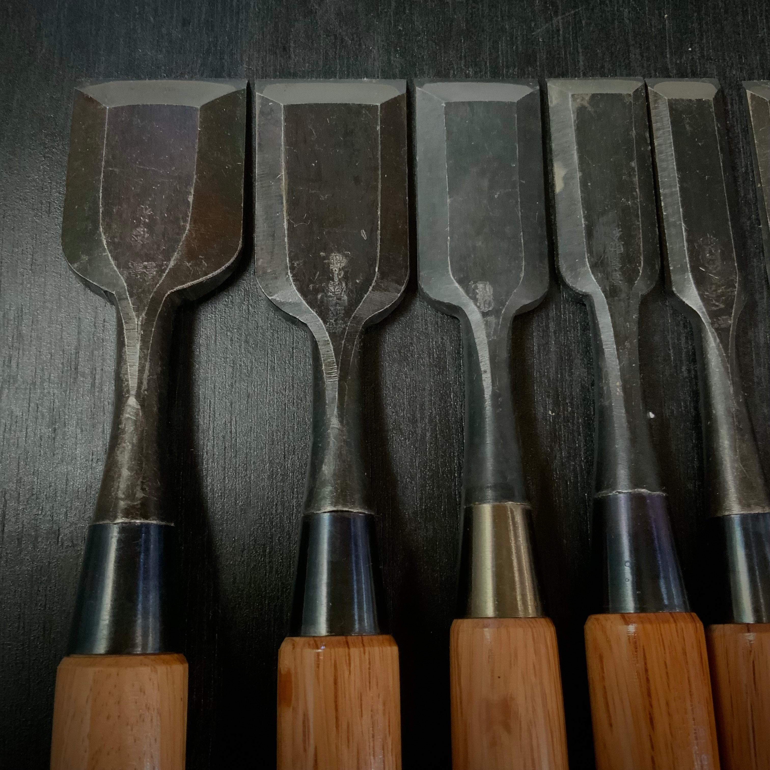 #M162 Mixed set for beginner Bench chisels set by unknown smith バラ鑿合わせ 初心者におすすめ 追入組鑿作者不明