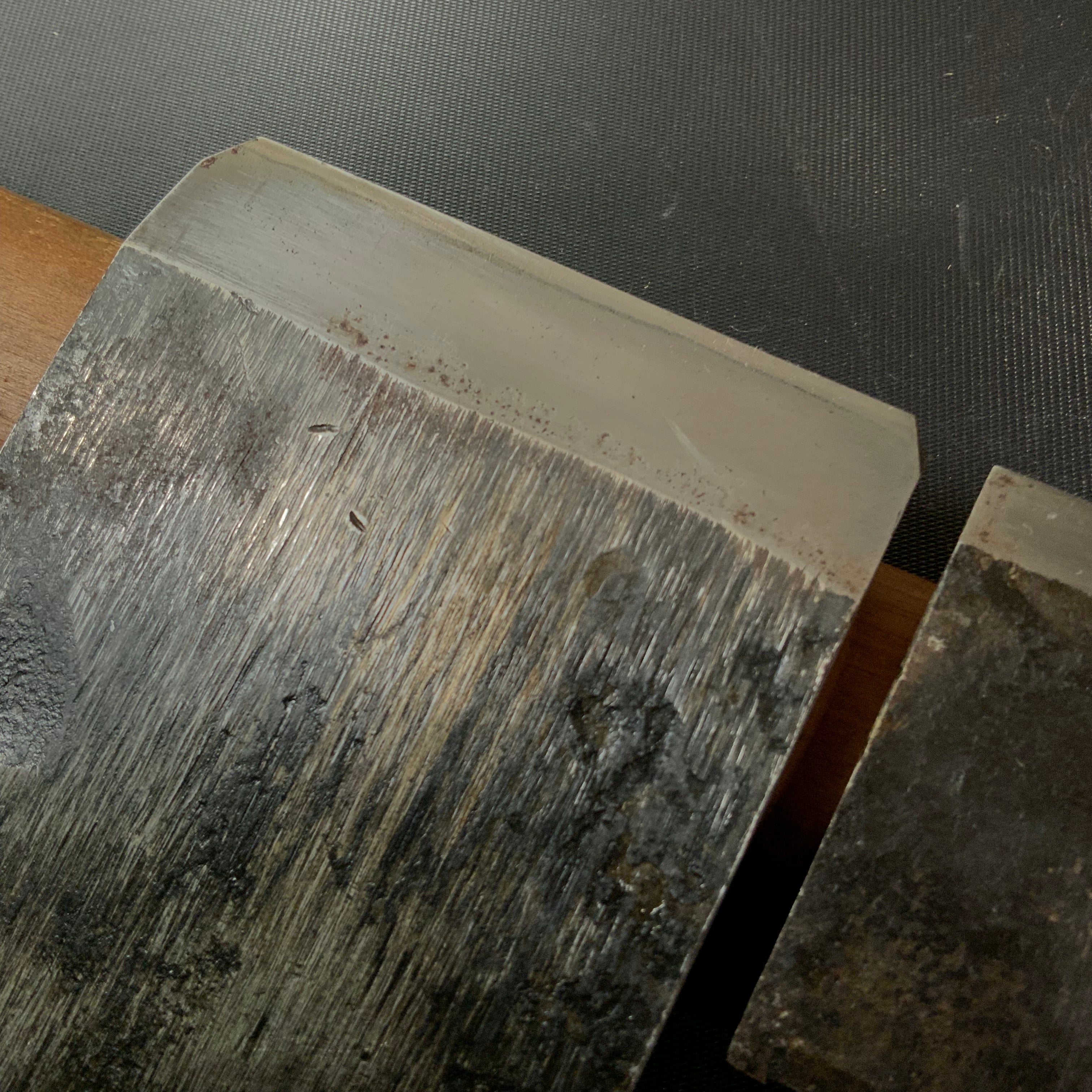 Old stock Otokozakari Smoothing Plane (Kanna) by Tsutsumitomoichi 掘出し物 堤朋一作 男盛 仕上げ鉋 80mm