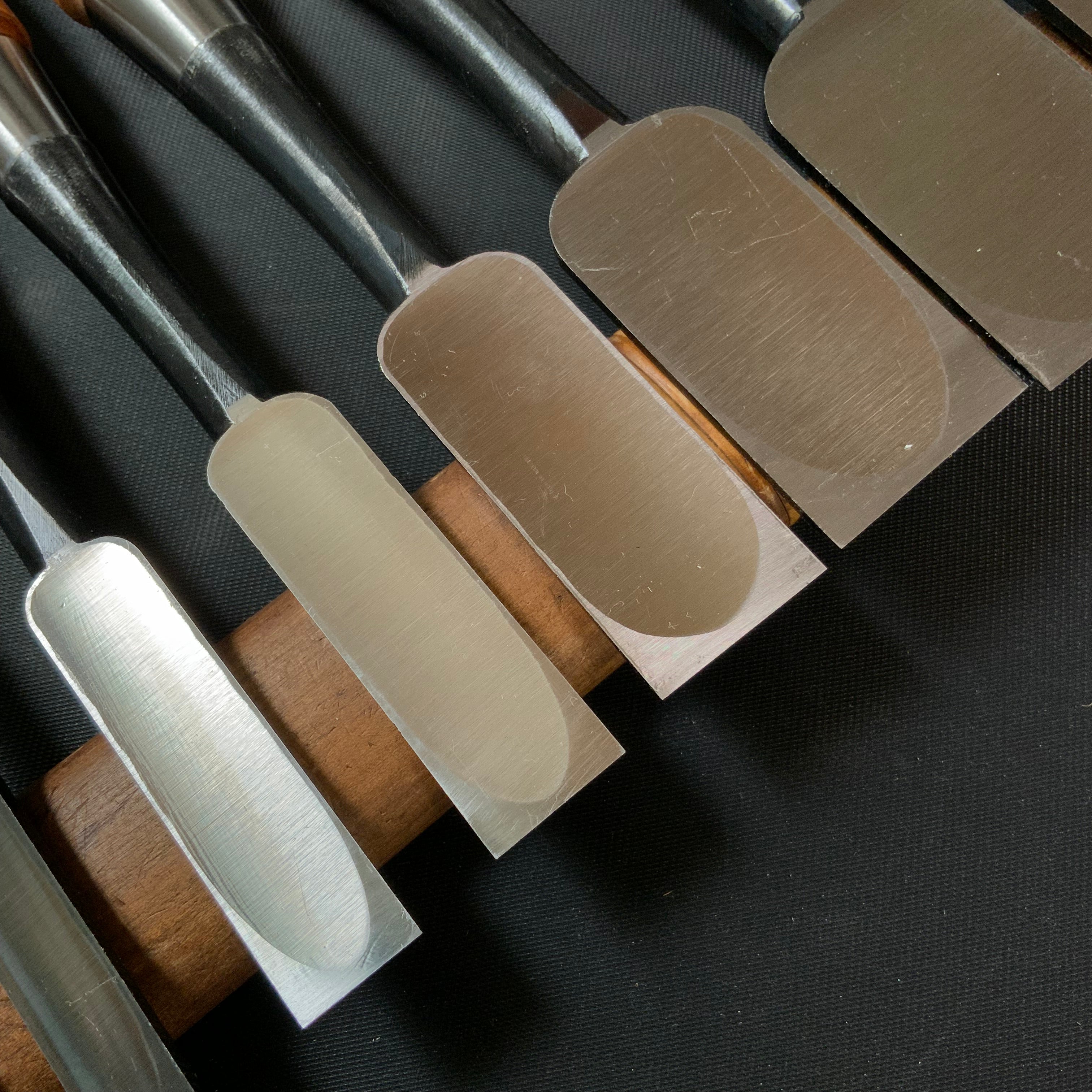 Yoshitaka Bench chisels set (Oirenomi) / 義隆 追入組鑿 10本組