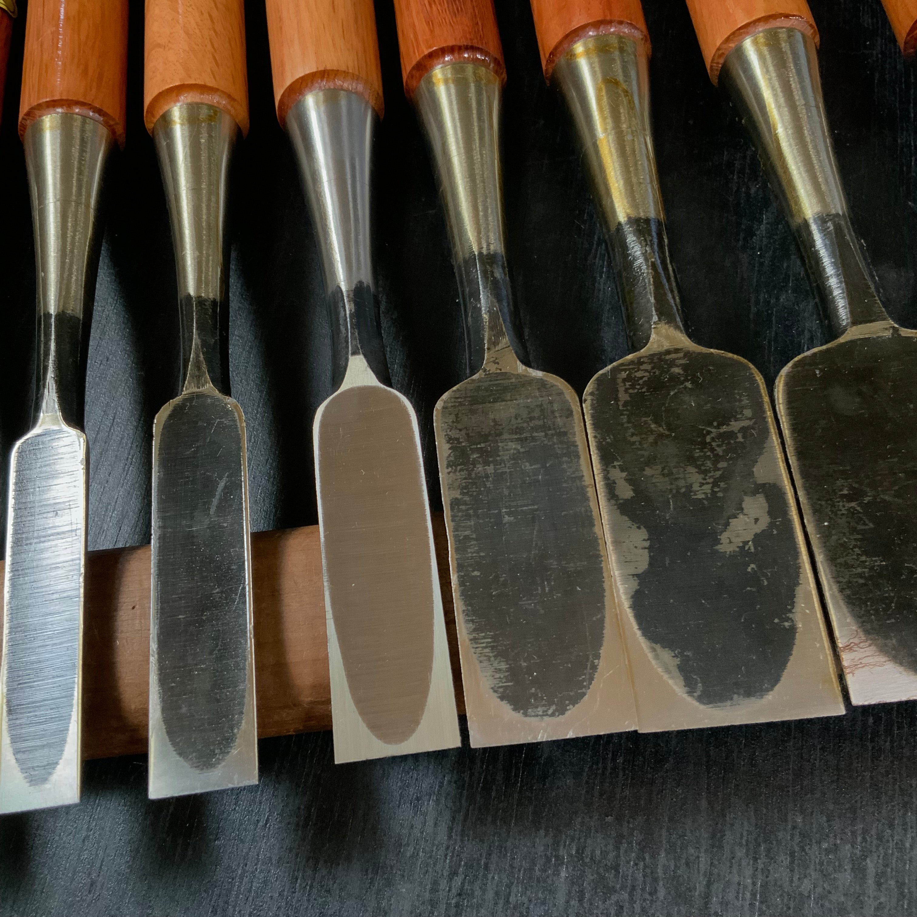 Old stock Kakukou Bench chisels set (Oirenomi) 郭公 追入組鑿 10本組