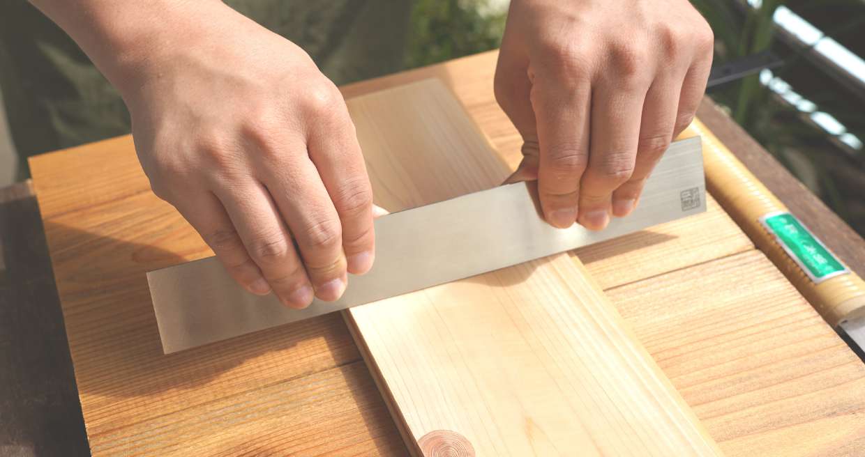 Woodworking Scraper by Bessho Jiro Square 1.2mm thick / 別所二郎作 木工用スクレーパー スクエア型 1.2mm厚