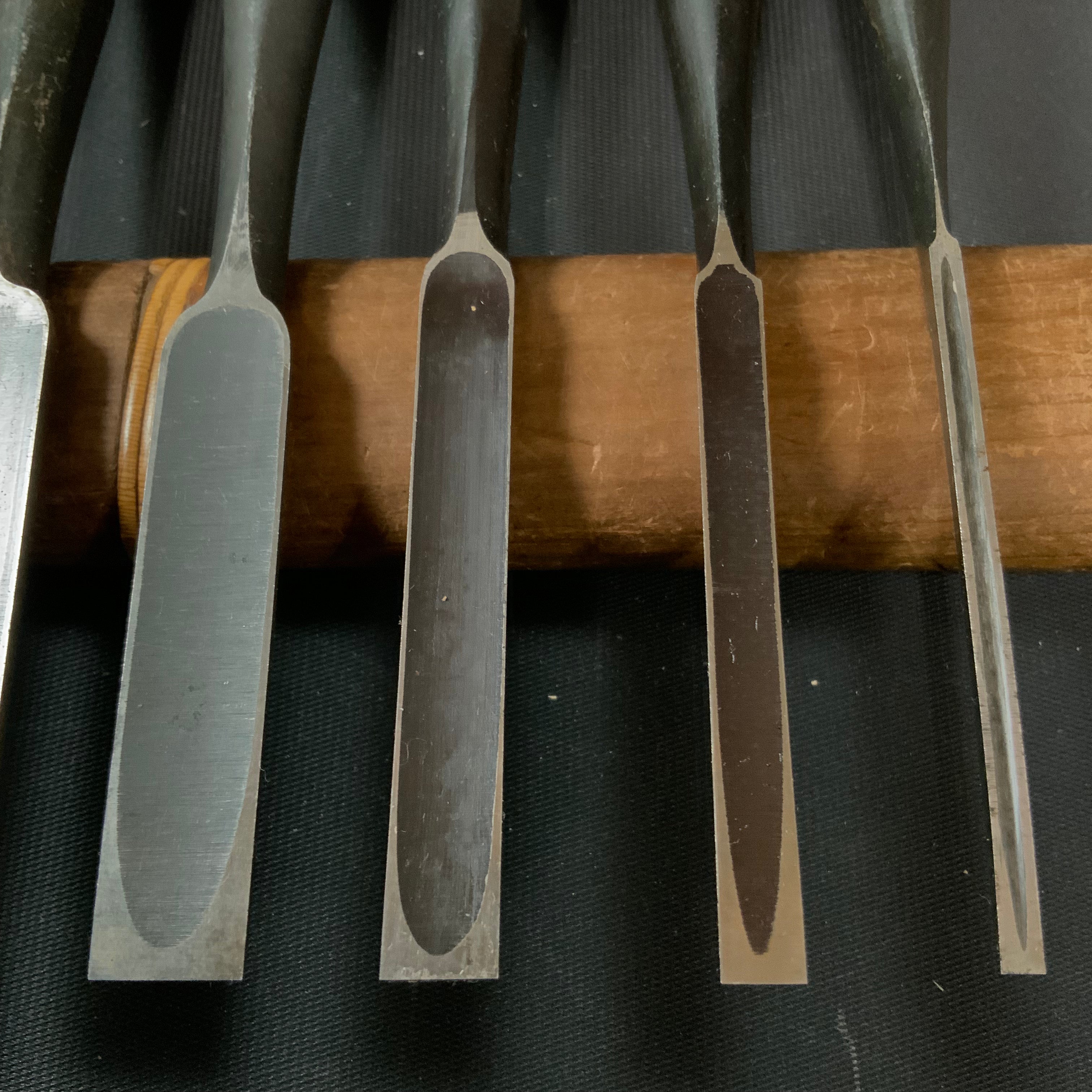 #M142 Mixed set for beginner Bench chisels set by unknown smith バラ鑿合わせ 初心者におすすめ 追入組鑿作者不明