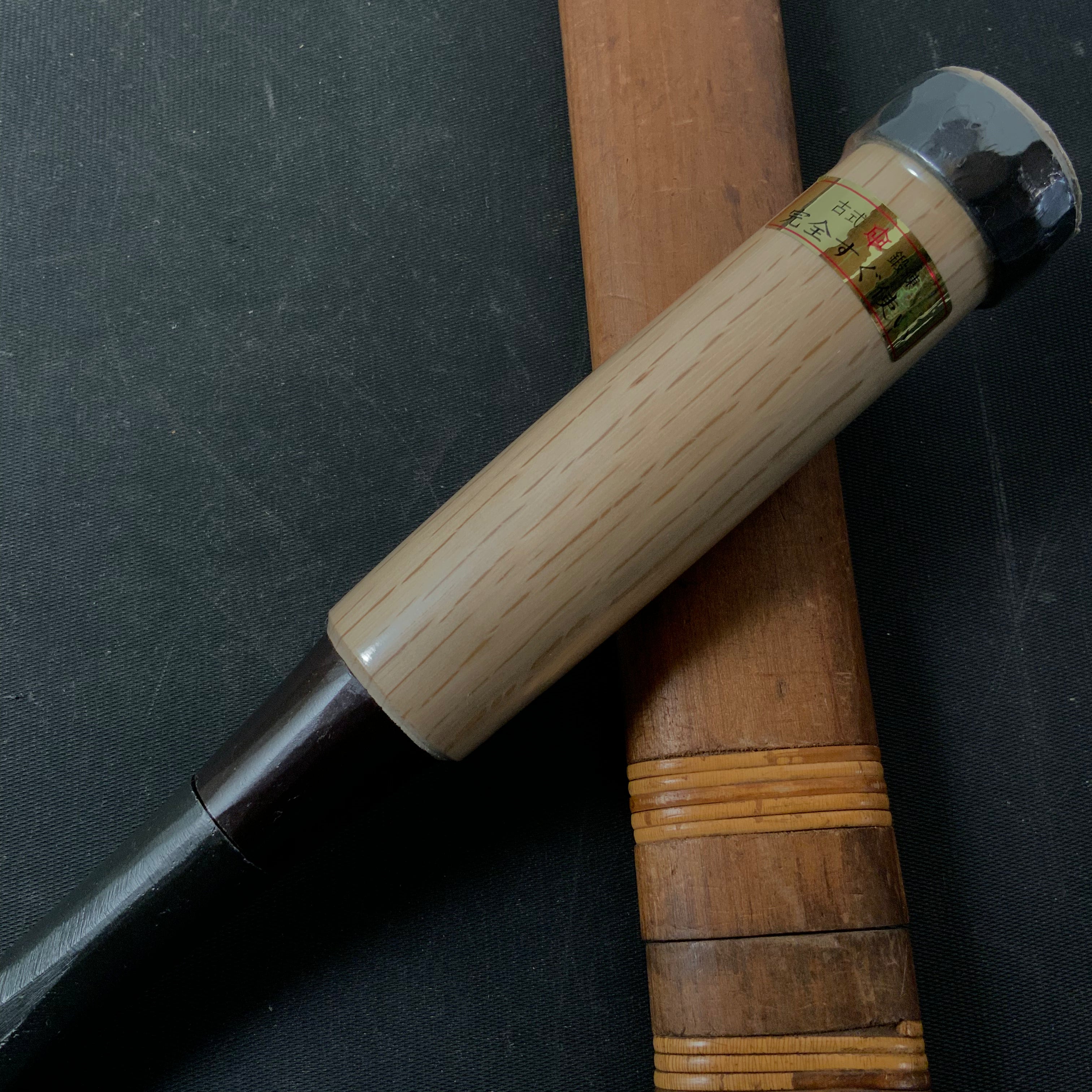 Tasai Bench chisels (Oirenomi) with blue steel 田斎作 黒仕上 追入鑿 75mm