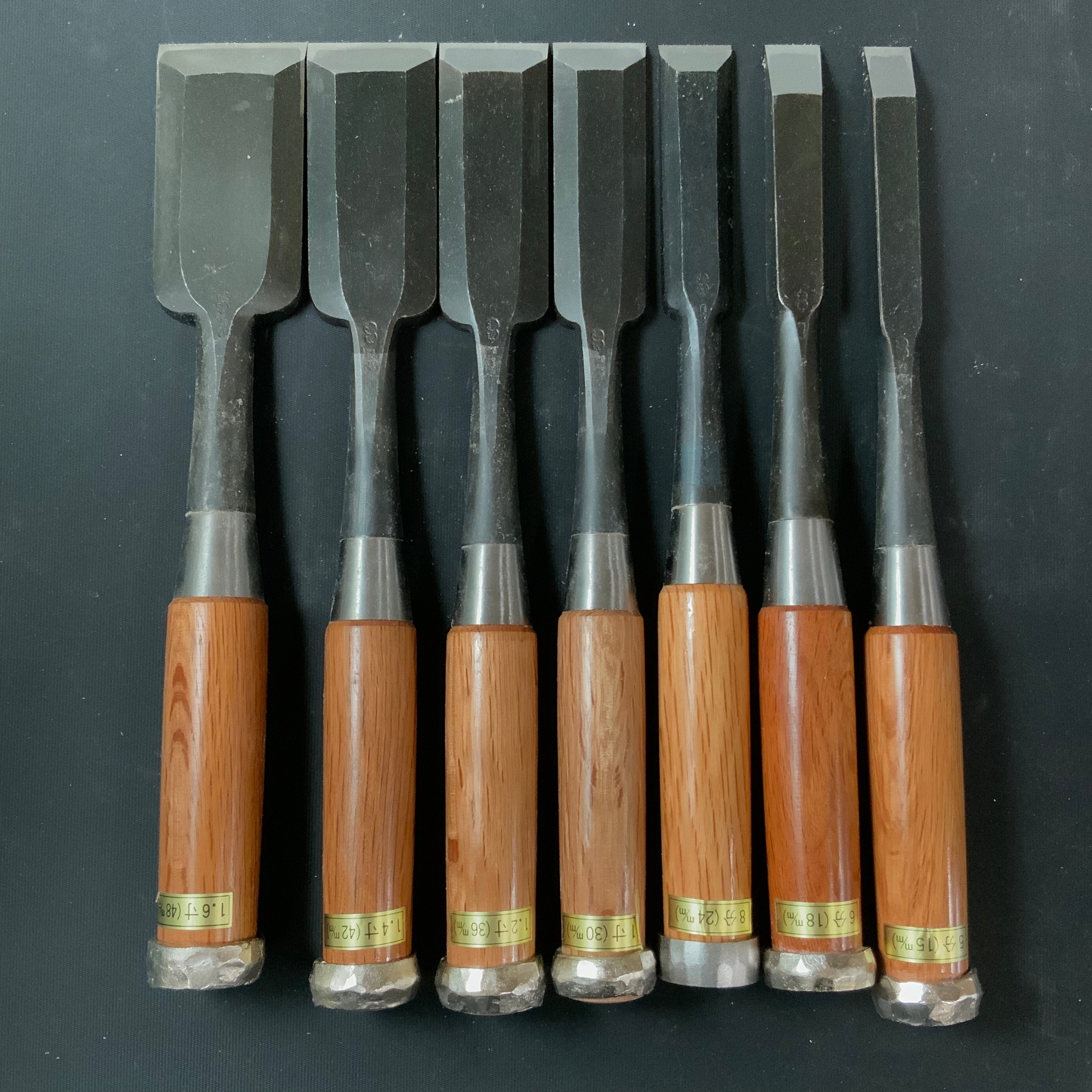 Koshitaka Timber chisels set with White Steel 越孝 厚鑿 七本組 Atsunomi