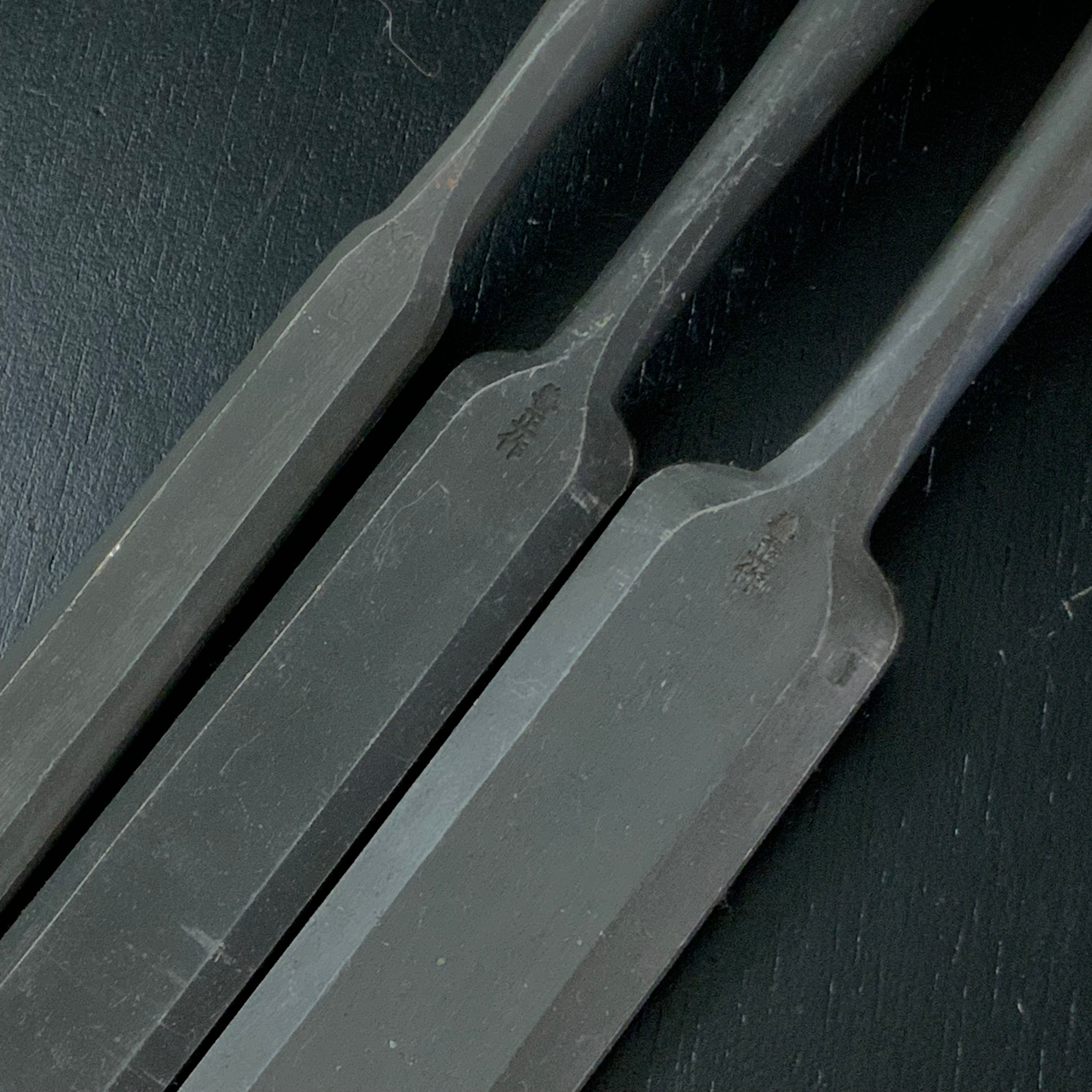 Old stock Yoshimasa Paring chisels (Usunomi) with white steel 掘出し物 善正 面取薄鑿 15,21,30mm