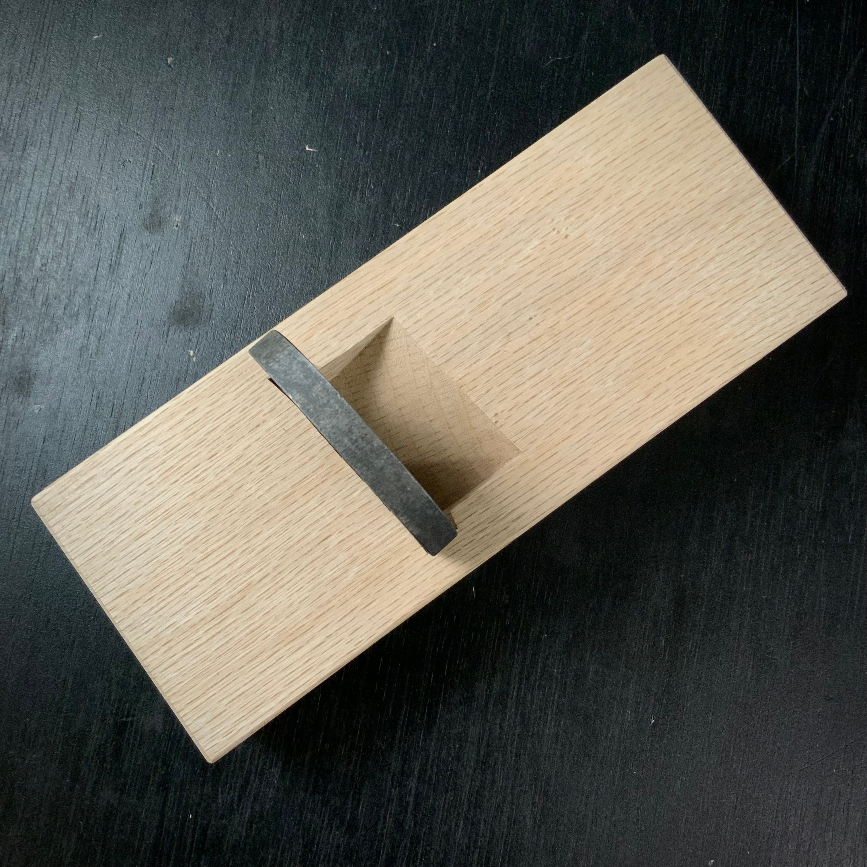 Teruhide eleventh generation Teruhide Standing Plane (Dainaoshi Kanna) 輝秀 十一代目 石堂秀雄作 台直鉋 段付