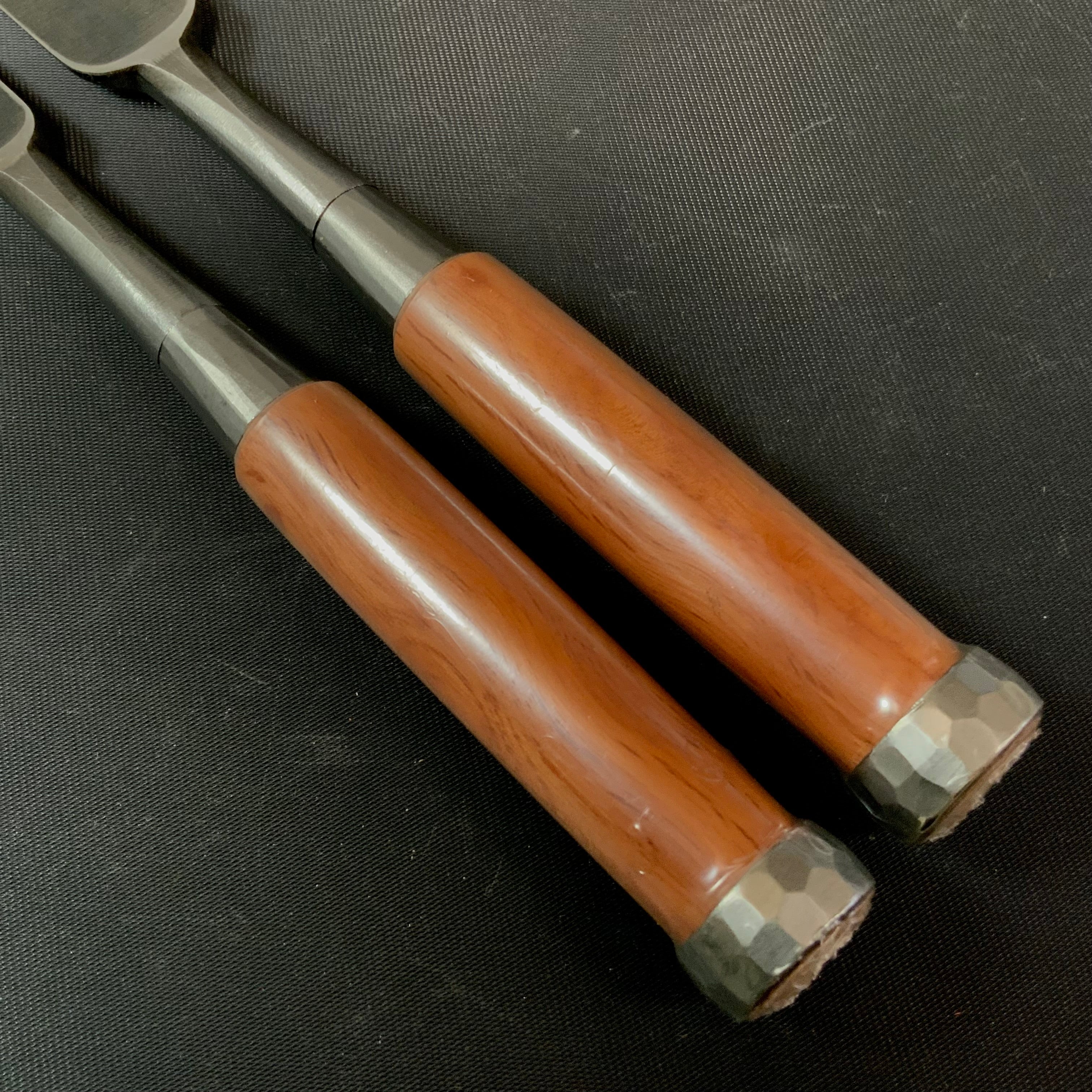 Tasai Bench chisels (Kinari Oirenomi) with blue steel 田斎作 磨き仕上 木成追入鑿