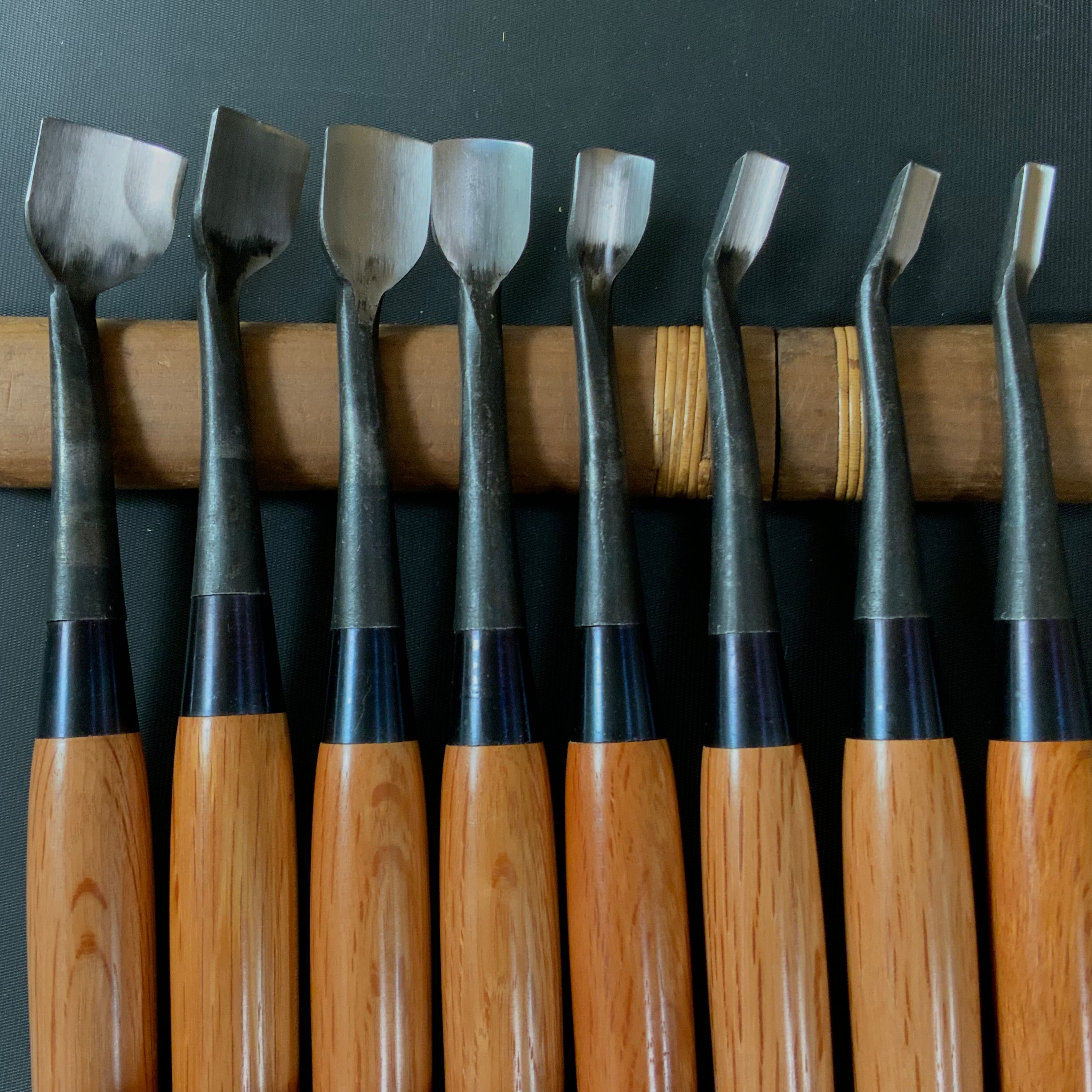 Hashi Spoon chisels set Carving chisels with white steel 橋 清玄作 丸曲組鑿 八本組