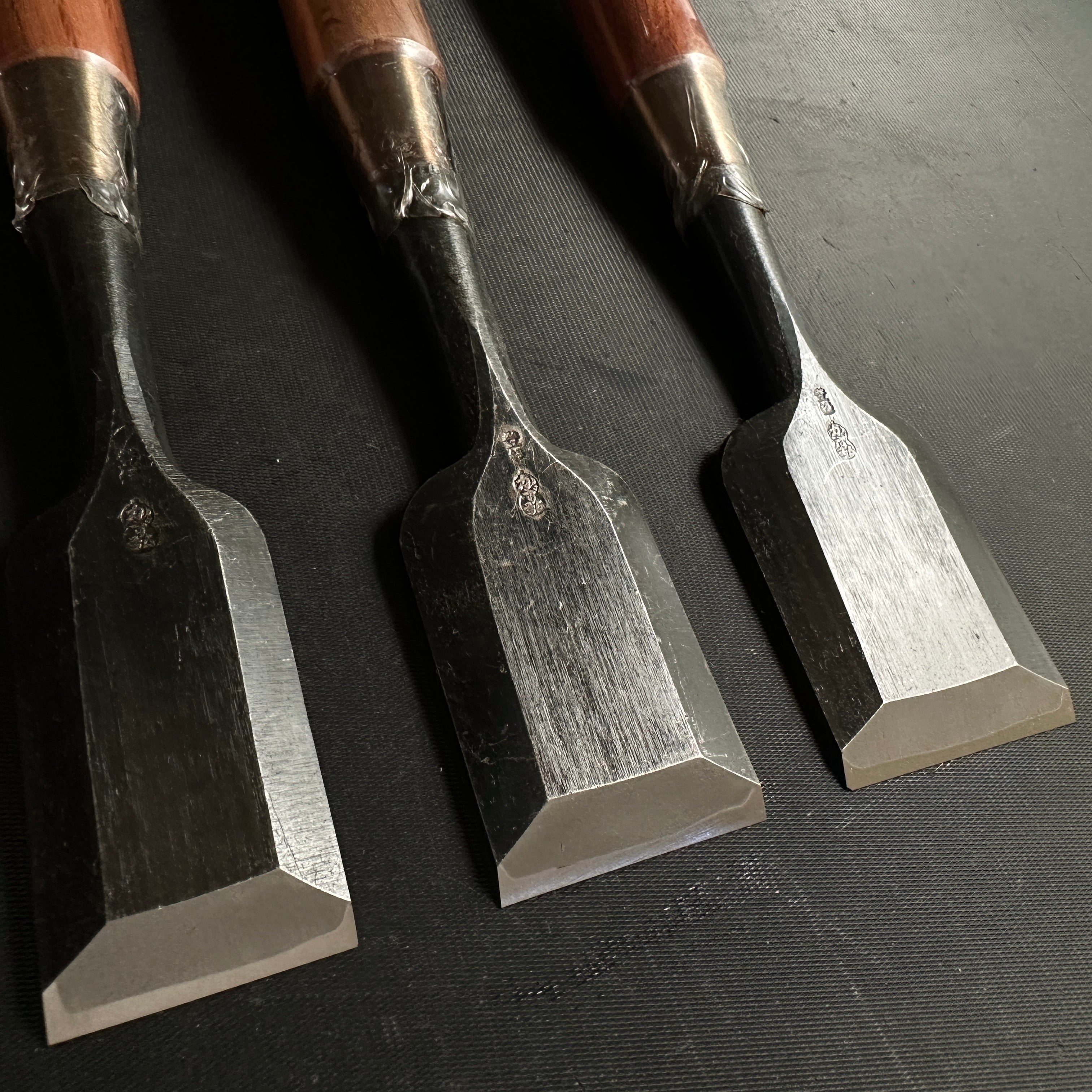 Kazuhirro Old stock Bench chisels set by Endou Kazuo 遠藤一雄作 かず弘 追入5本組鑿 Oiirenomi