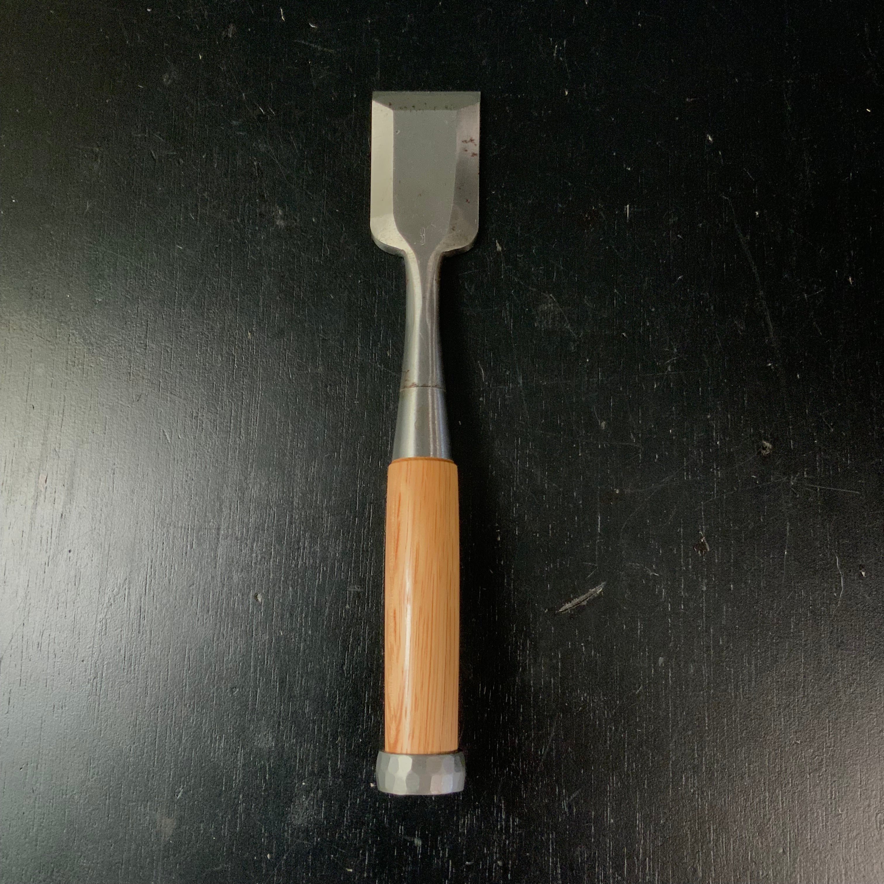 Old stock Kunitsuru Bench chisels (Oirenomi) with white steel 掘出し物 國鶴 追入鑿 四つ裏 oirenomi 36mm