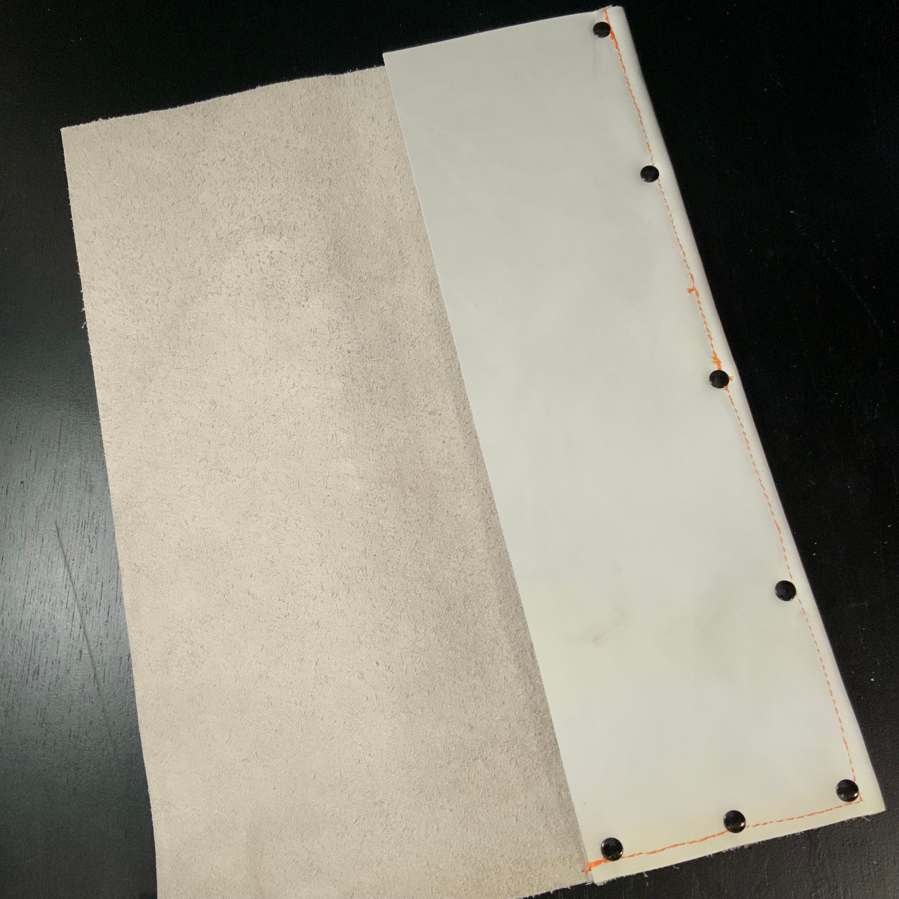 Daido Saw Leather Cloth Bag / 大道 床革鋸巻 革紐付き