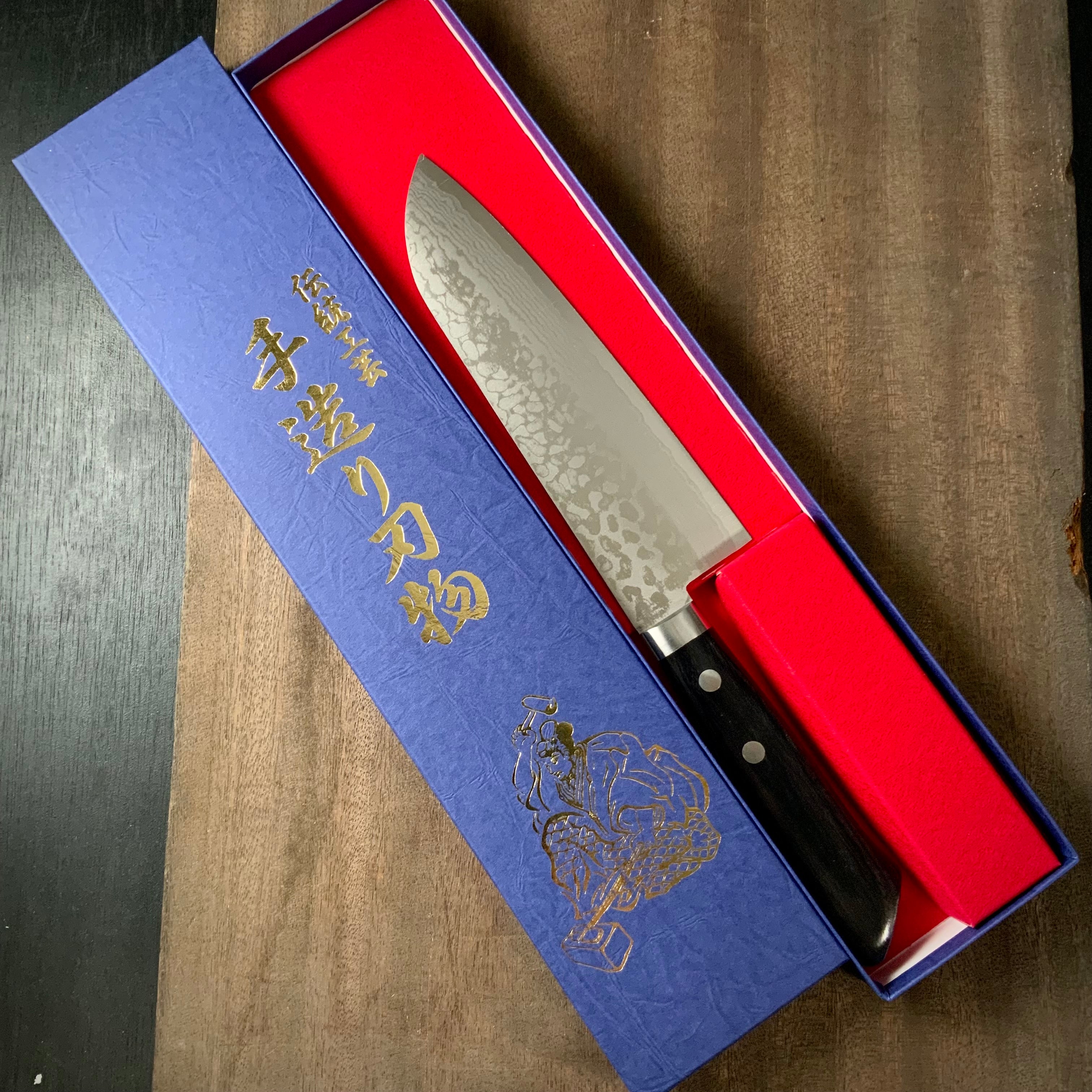 Haku-un Santoku knife with a 17-layer stainless steel cladding 本鍛造白雲 V金10号口金付積層三徳 170mm