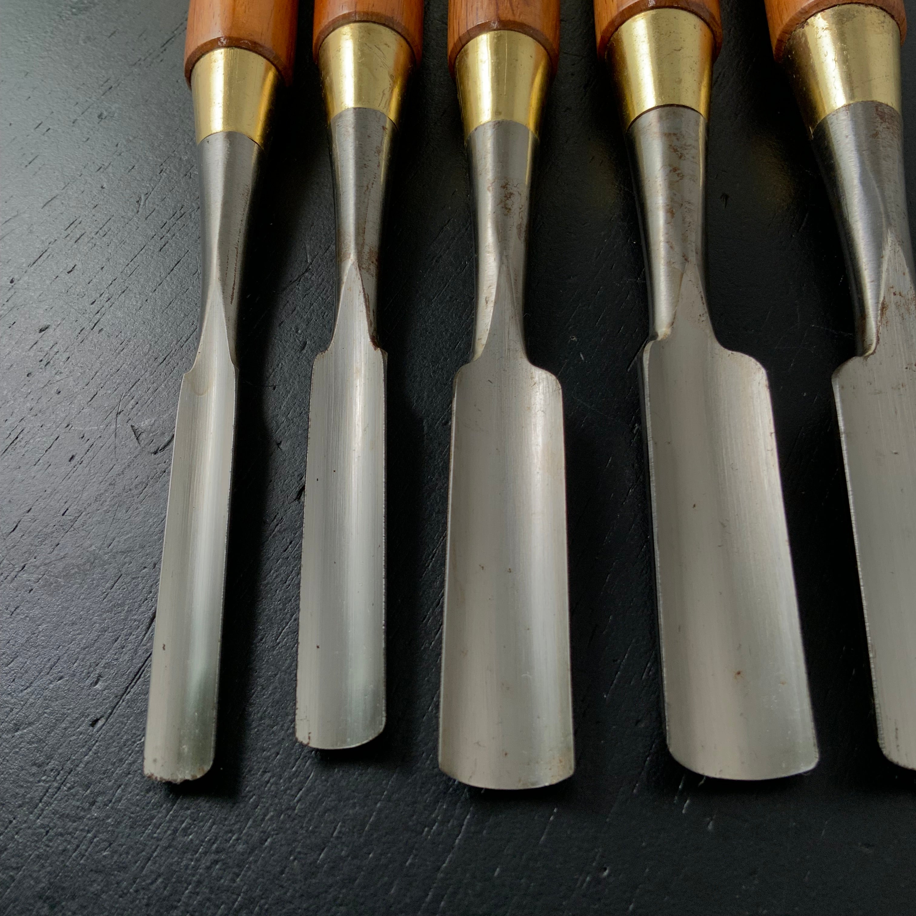Toshikuni Uchimaru chisels set with white steel 利國 内丸組鑿 5本組