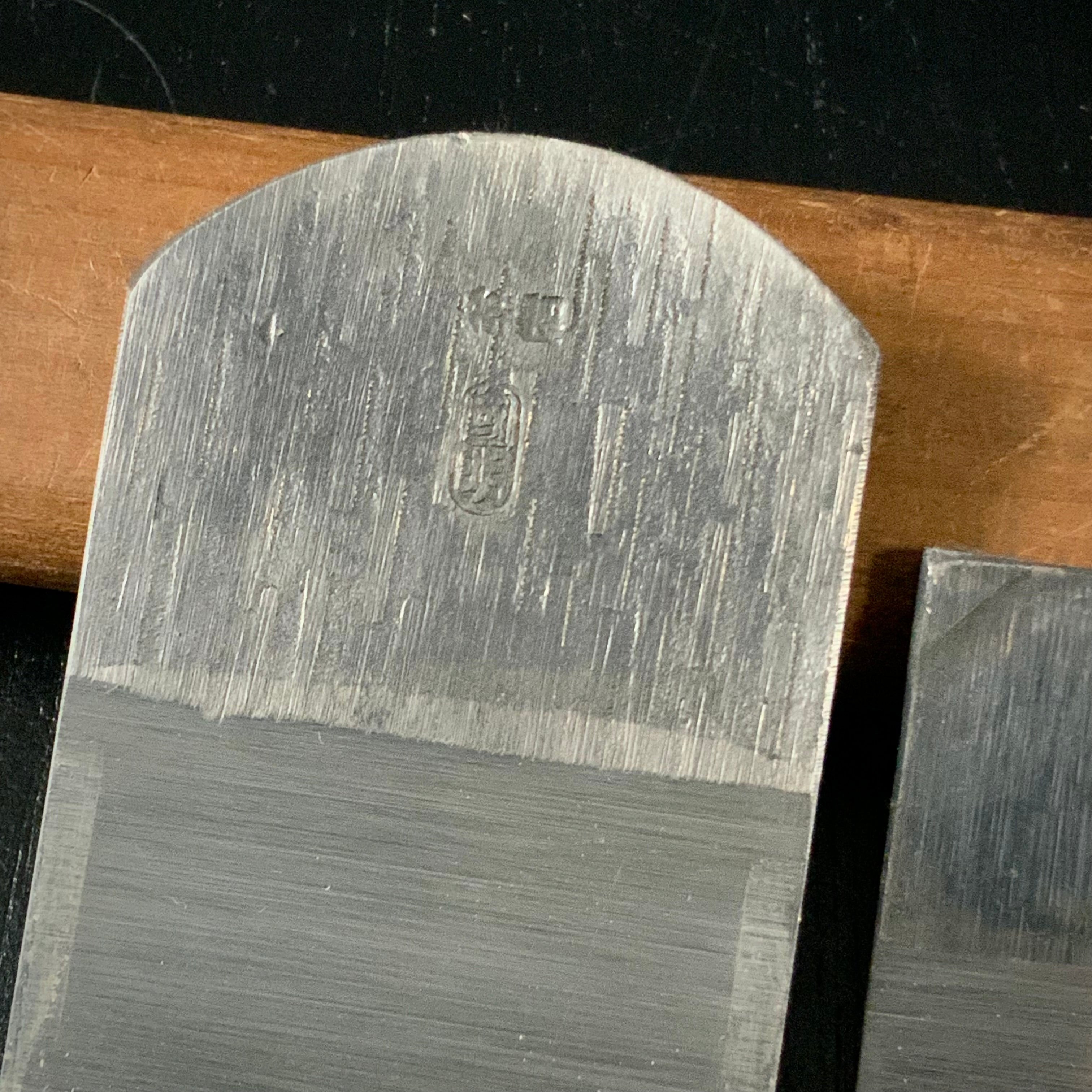 Old stock Smoothing Plane (Kanna) 掘出し物 仕上げ鉋 デコラ 42mm