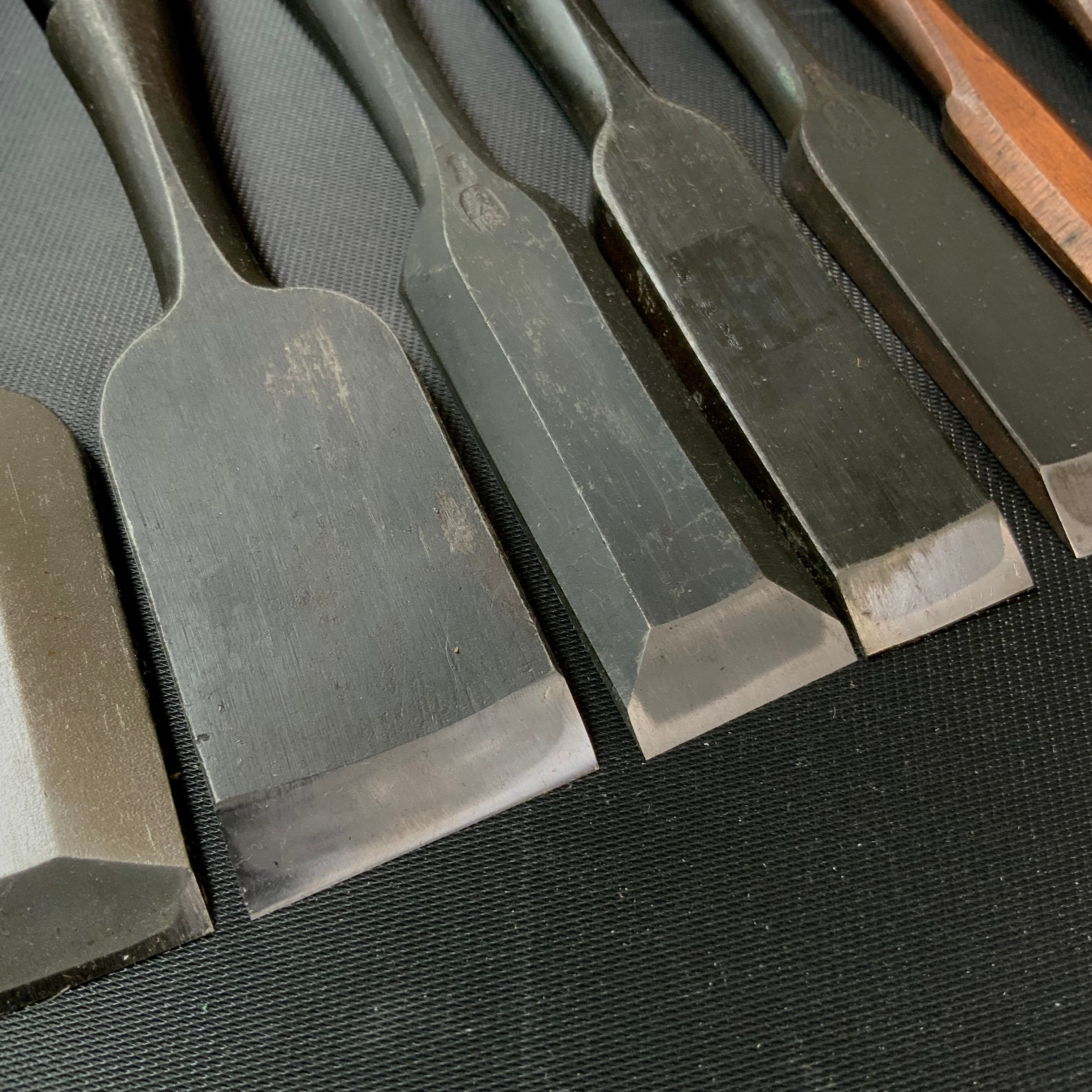 #M154 Mixed set for beginner Bench chisels set by unknown smith バラ鑿合わせ 初心者におすすめ 追入組鑿 作者不明