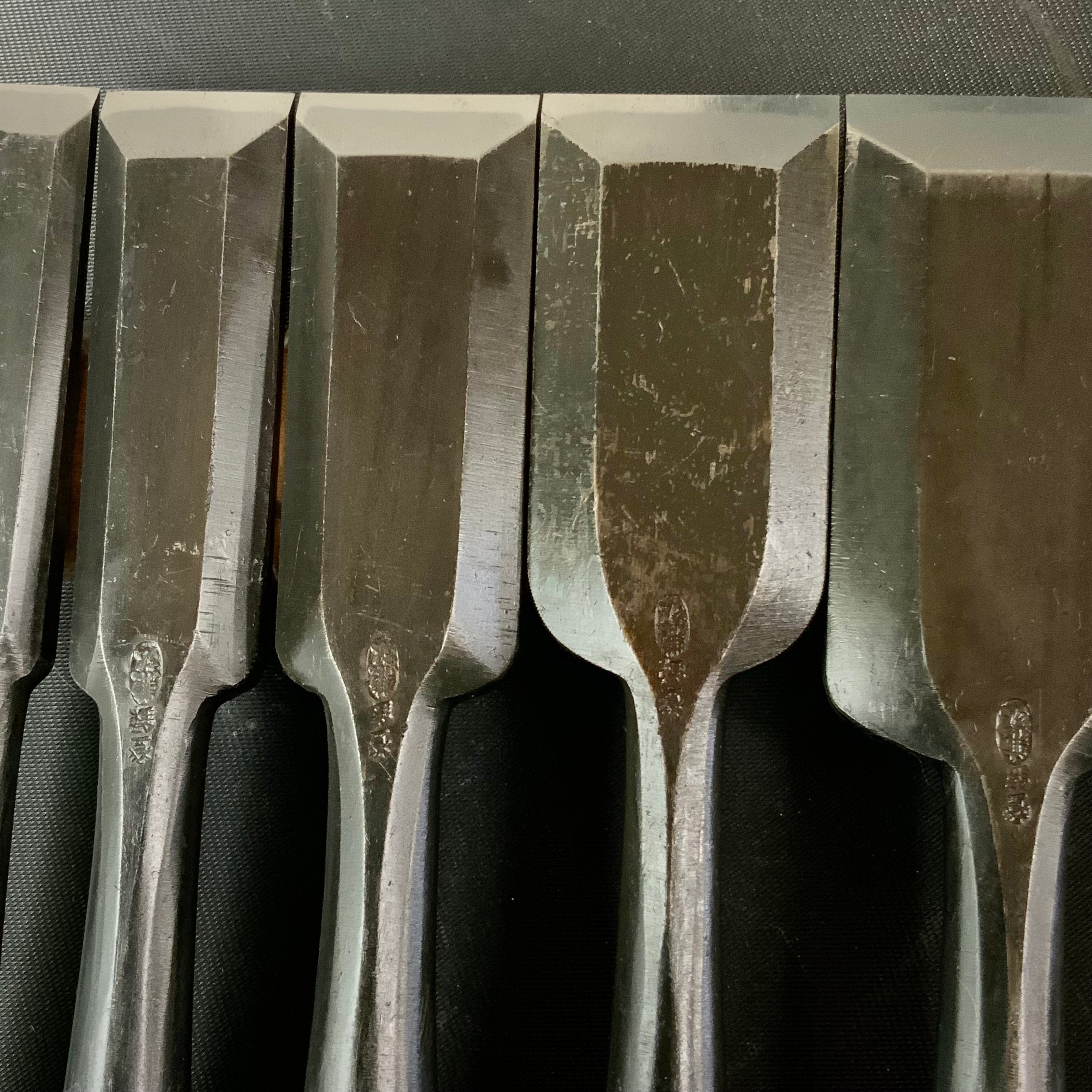Old Stock Kanehiro Timber chisels 6piece set / 掘り出し物 兼弘 叩鑿 6本組