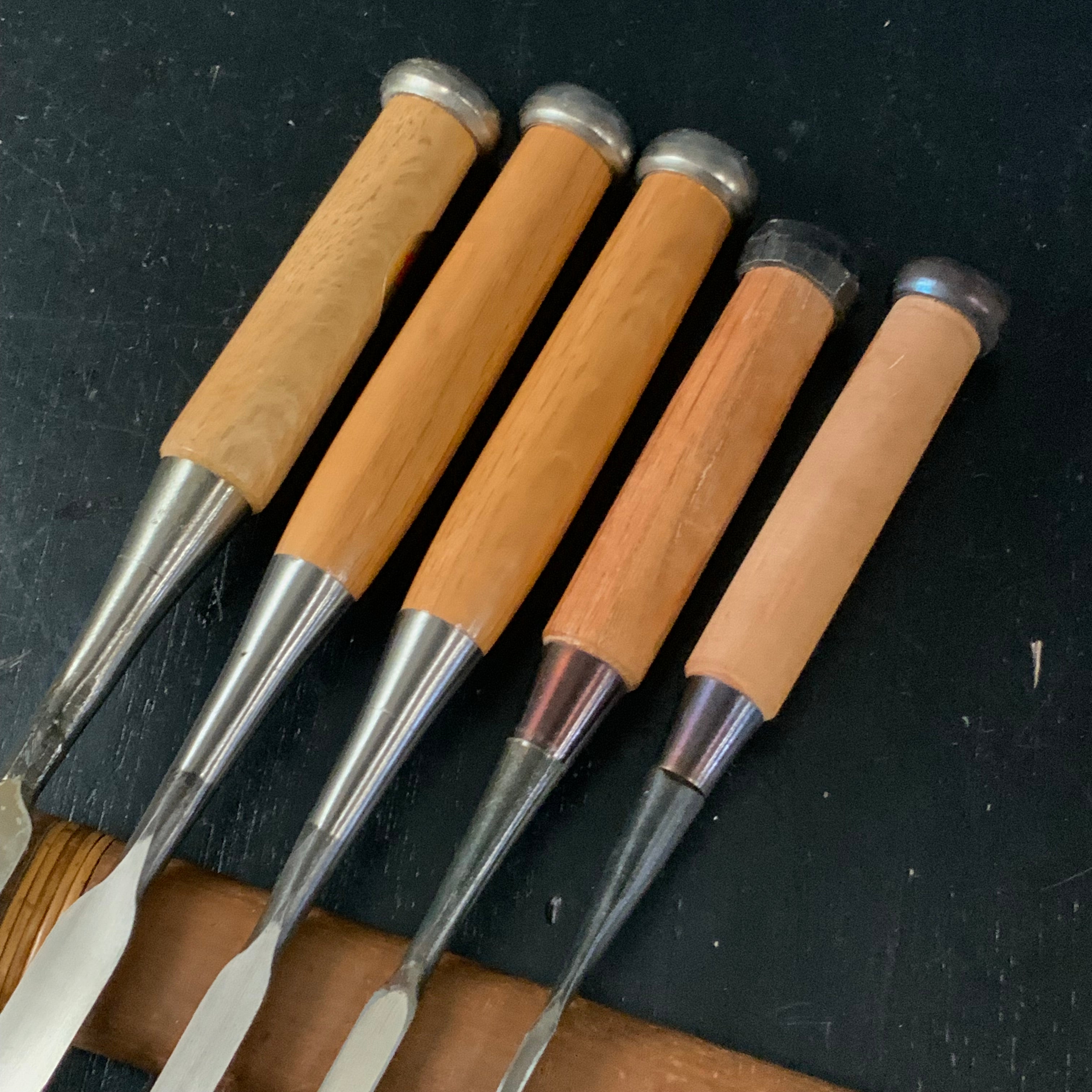 #M186 Mixed set Bench chisels set for beginner by unknown smith バラ鑿合わせ 初心者におすすめ 追入組鑿 作者不明