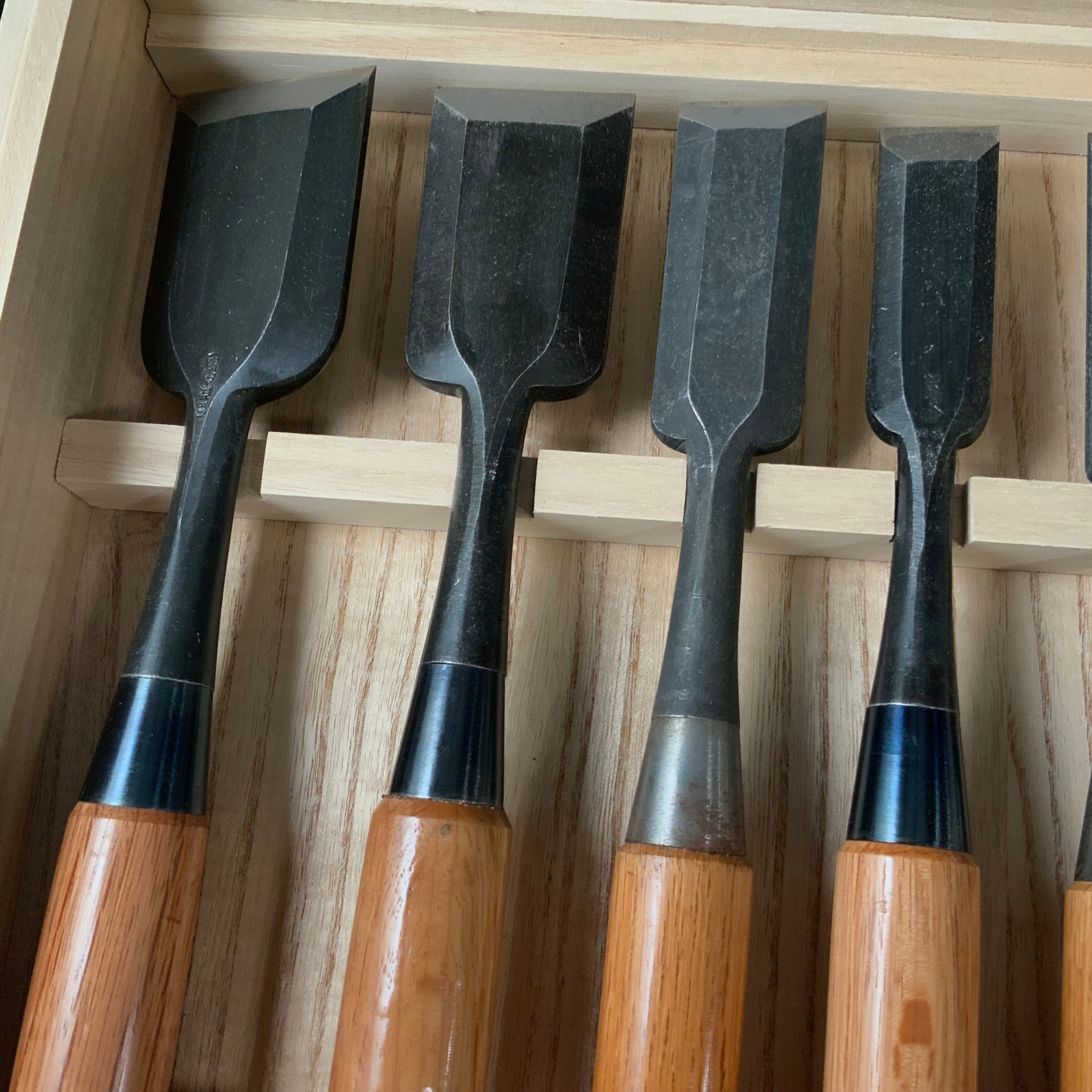 #M172 Mixed Short Timber chisels set by unknown バラ鑿合わせ 半叩き組鑿 6本組 作者不明