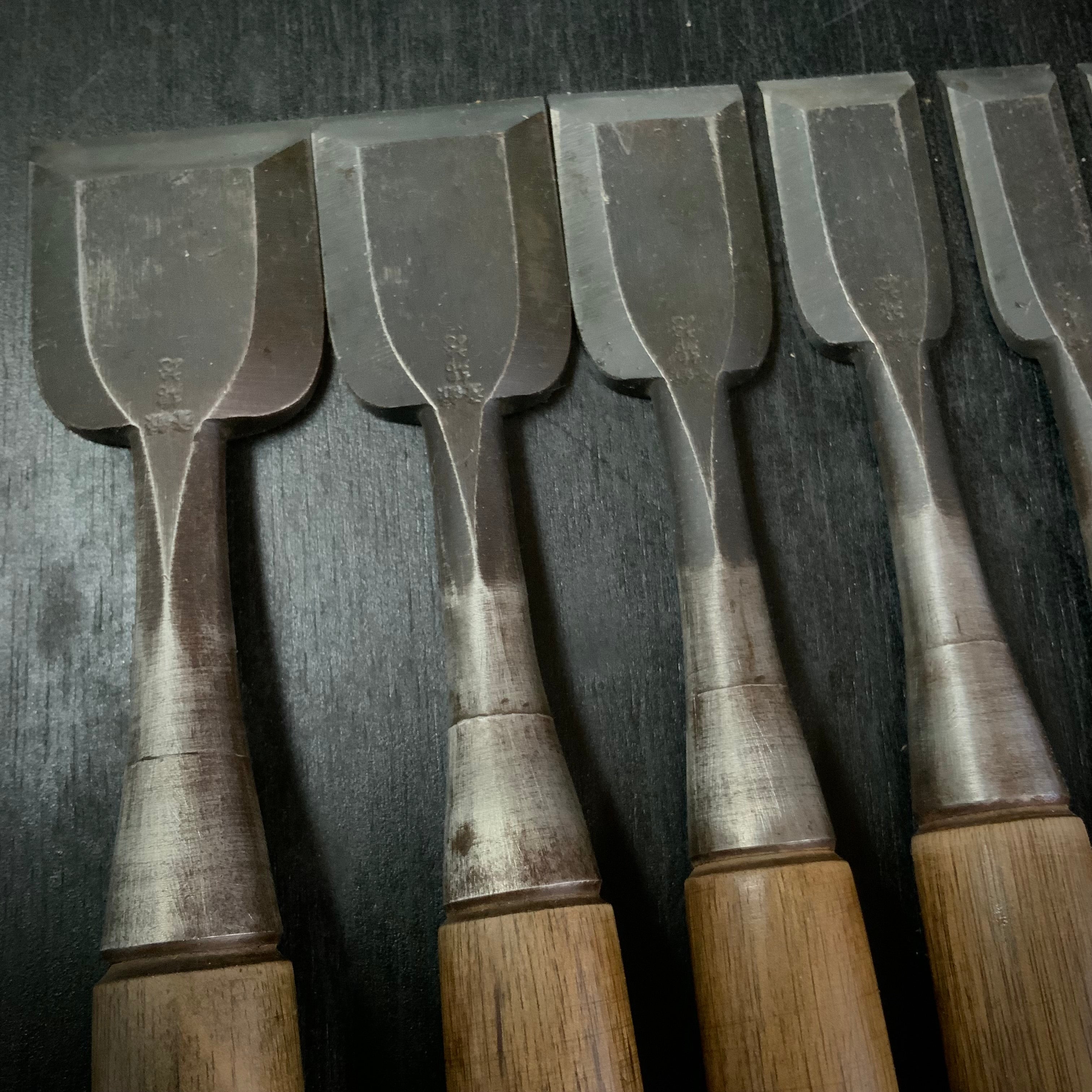Used Nishiki Ryu Bench chisels set (Used by palace carpenters) 錦龍 追入組鑿 中古鑿(宮大工使用)