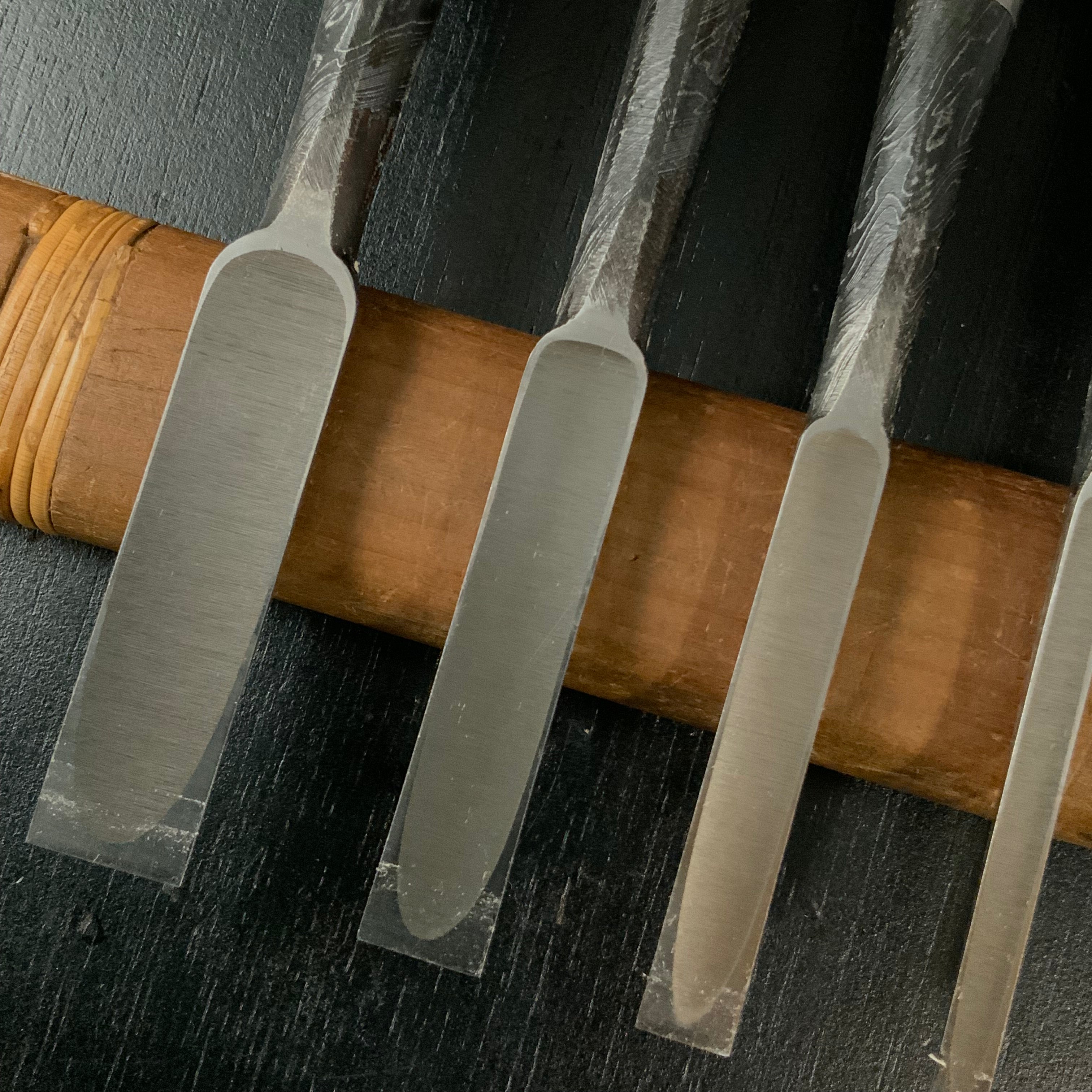 Tasai Mokume Special Bench chisels set with Rosewood handle 田斎作 木目造り 追入組鑿 5本組 紫檀柄