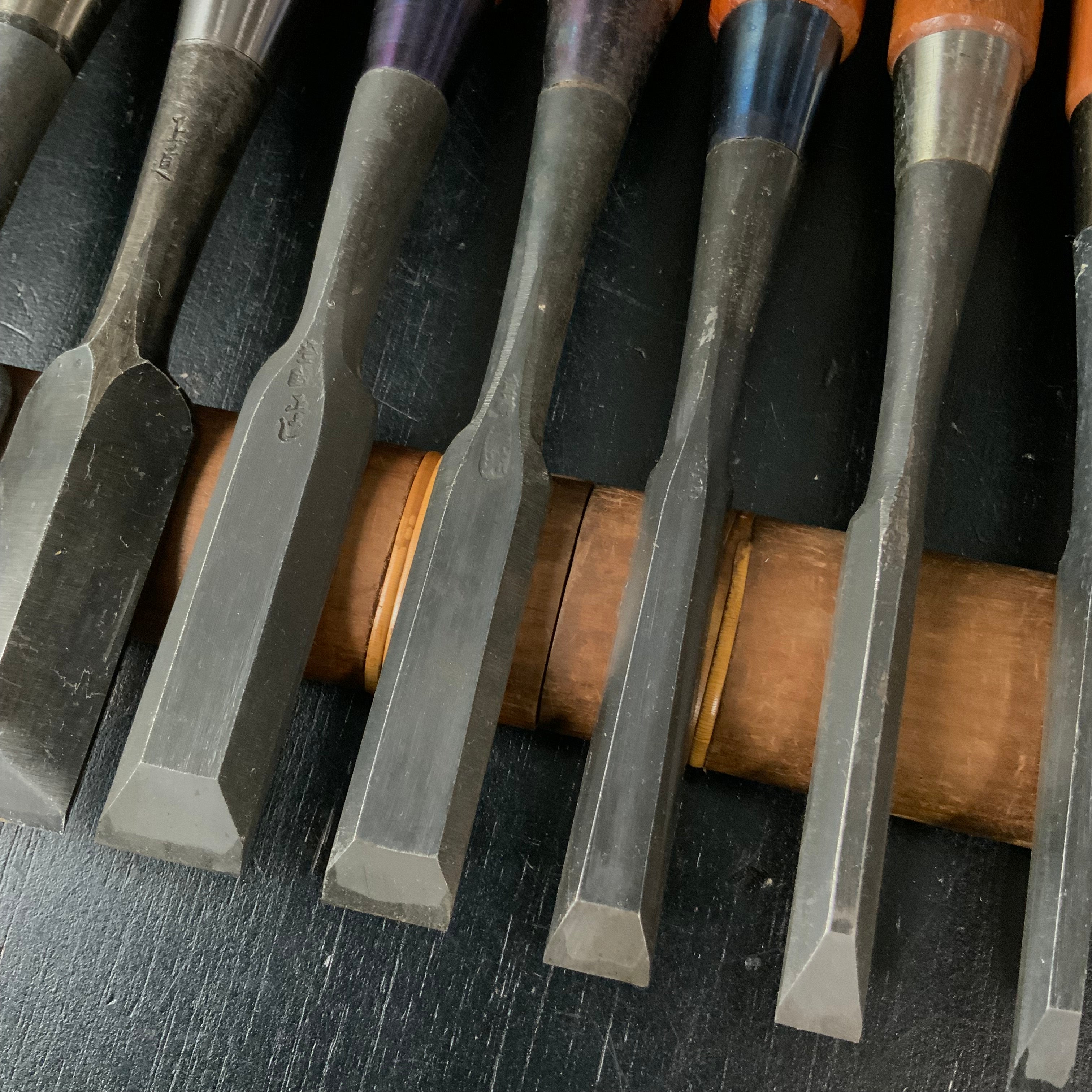 #M182 Mixed set for beginner Bench chisels set by unknown smith バラ鑿合わせ 初心者におすすめ 追入組鑿作者不明